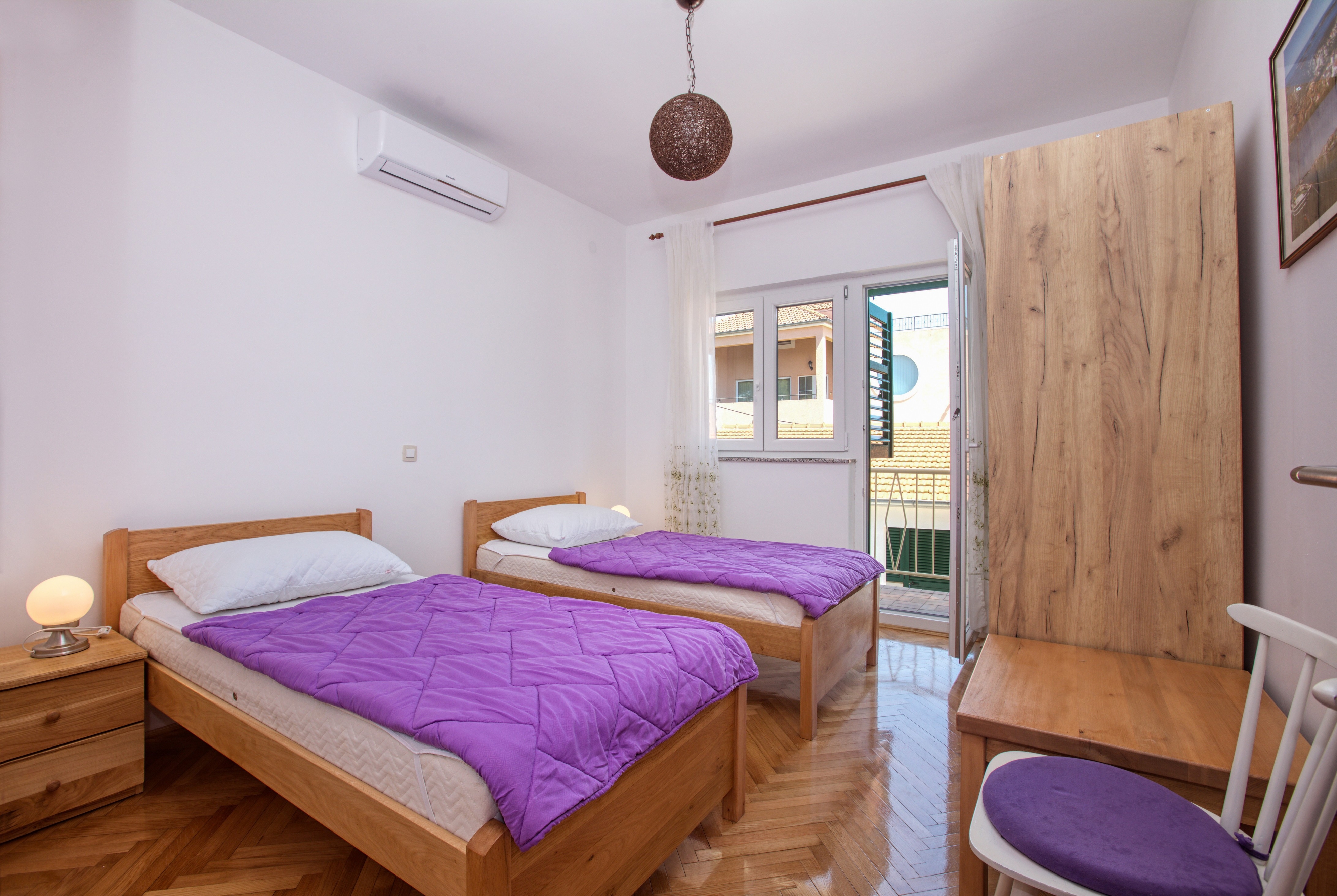 Three bedroom apartment near beach Brodarica, Šibenik  A-d