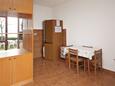 Dining room Nemira, Dining room in the studio-apartment, WiFi.