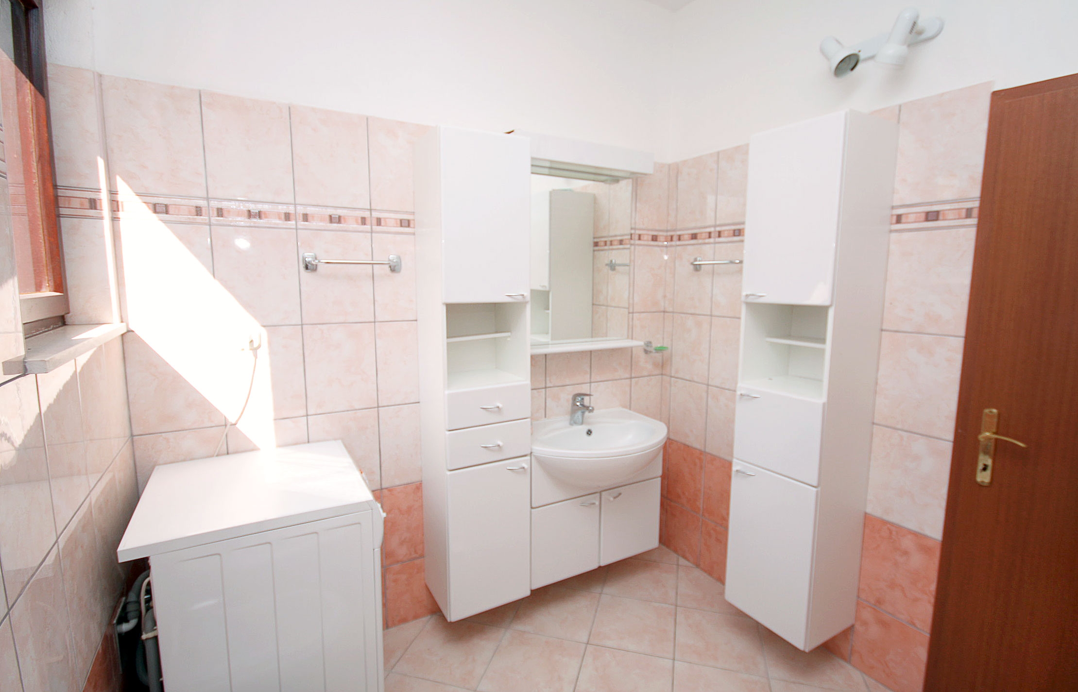 Three bedroom apartment with terrace and sea view Mastrinka, Čiovo  A-a