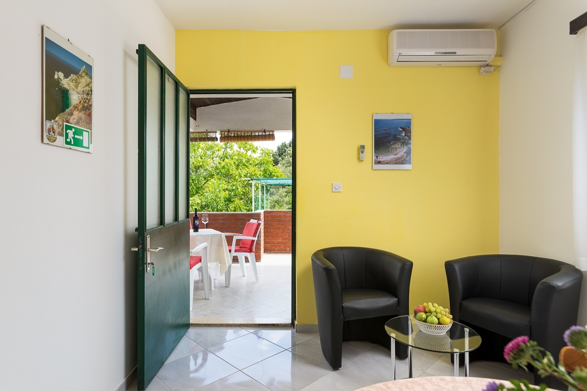 Two bedroom apartment with terrace Ražanj, Rogoznica (A-4838-a) Two bedroom apartment with terrace Ražanj, Rogoznica (A-4838-a)