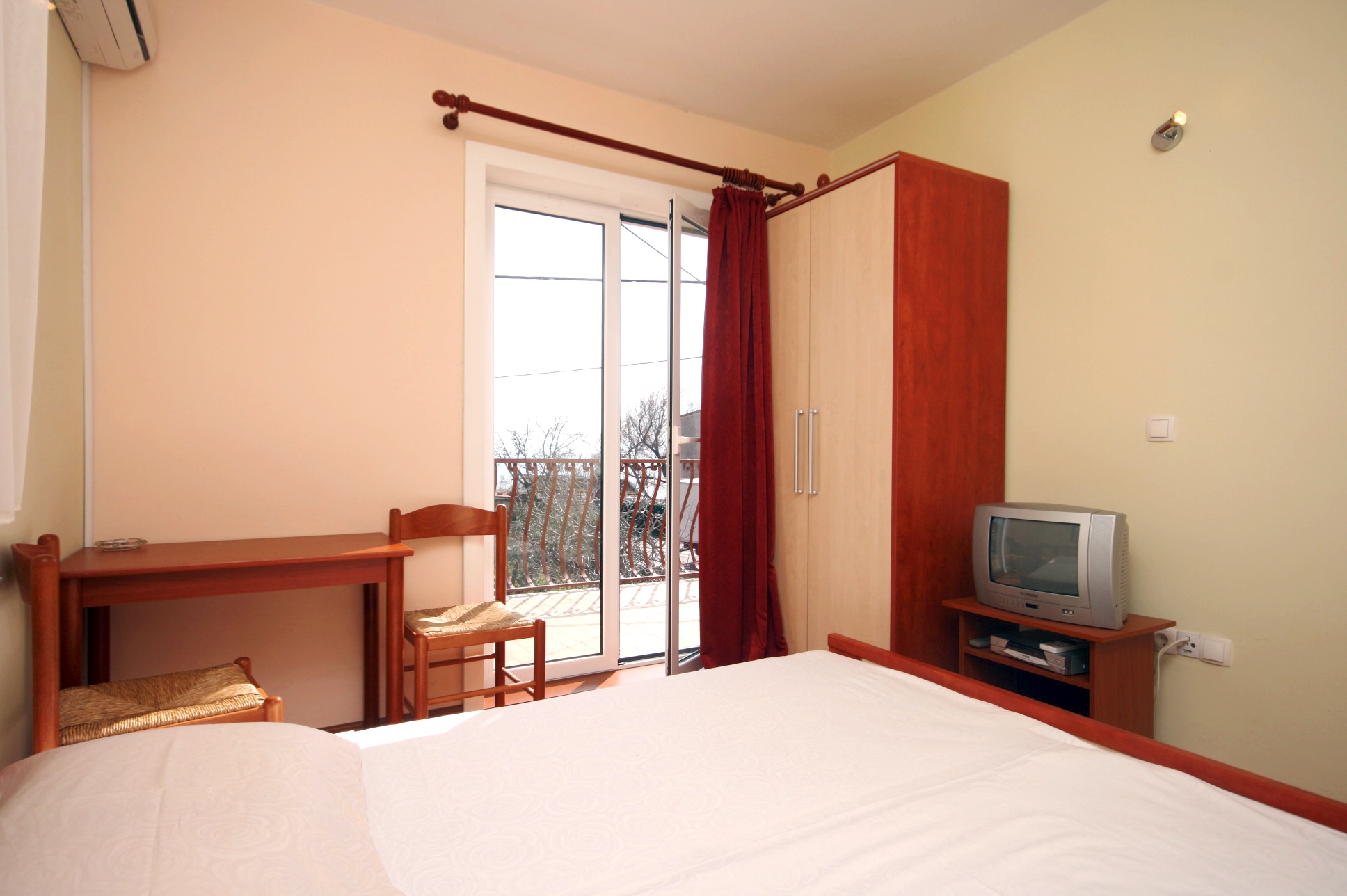 Studio flat with terrace and sea view Duće, Omiš (AS-4852-d)