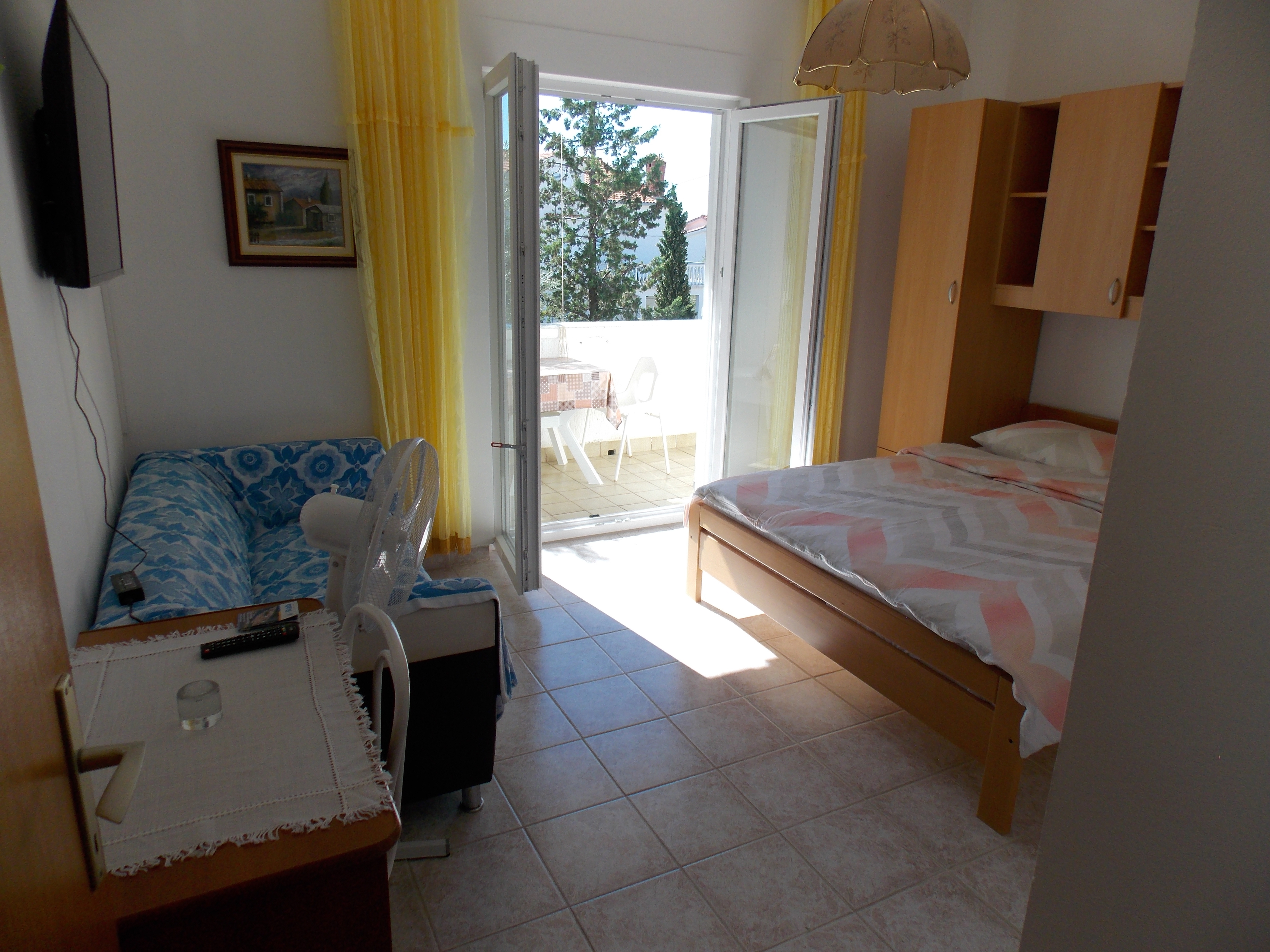 One bedroom apartment with balcony and sea view Barbat, Rab (A-4862-a) One bedroom apartment with balcony and sea view Barbat, Rab (A-4862-a)
