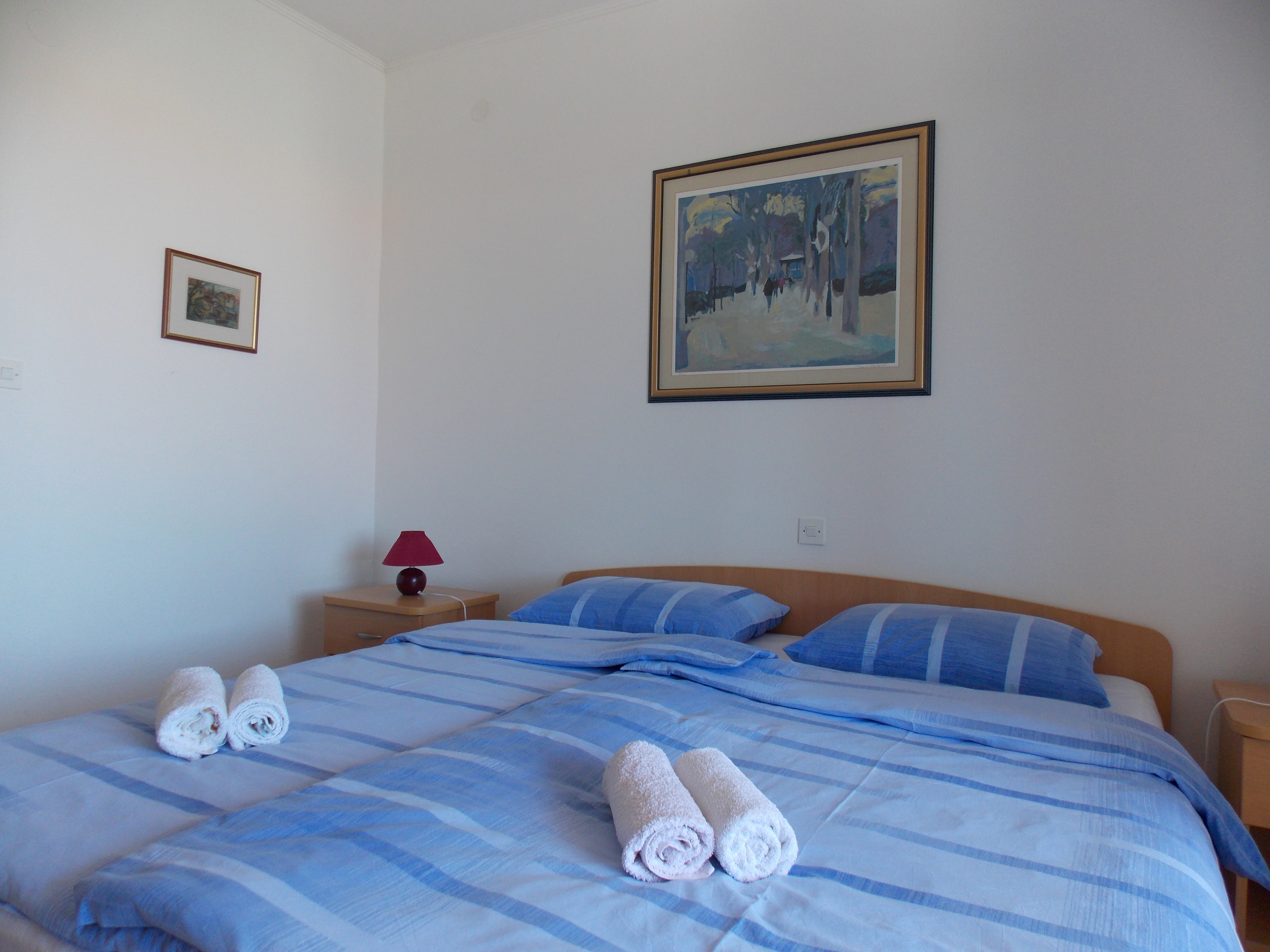 Room with balcony and sea view Barbat (Rab) (S-4862-b)