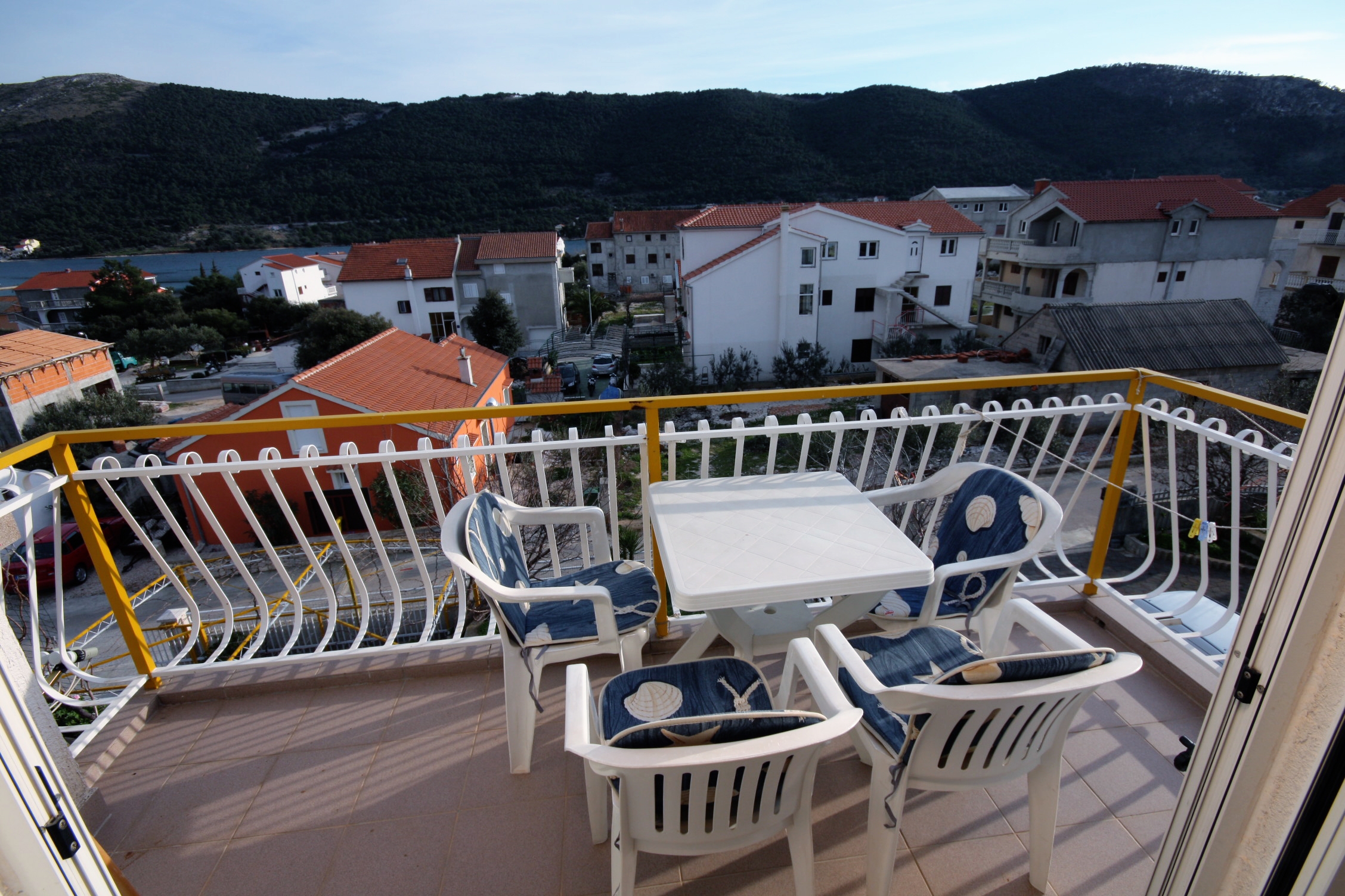 One bedroom apartment with balcony and sea view Grebaštica, Šibenik (A-4867-a) One bedroom apartment with balcony and sea view Grebaštica, Šibenik (A-4867-a)