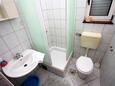 Ванная комната Grebaštica, Ванная комната в размещении типа apartment, Домашние животные допускаются и WiFi.