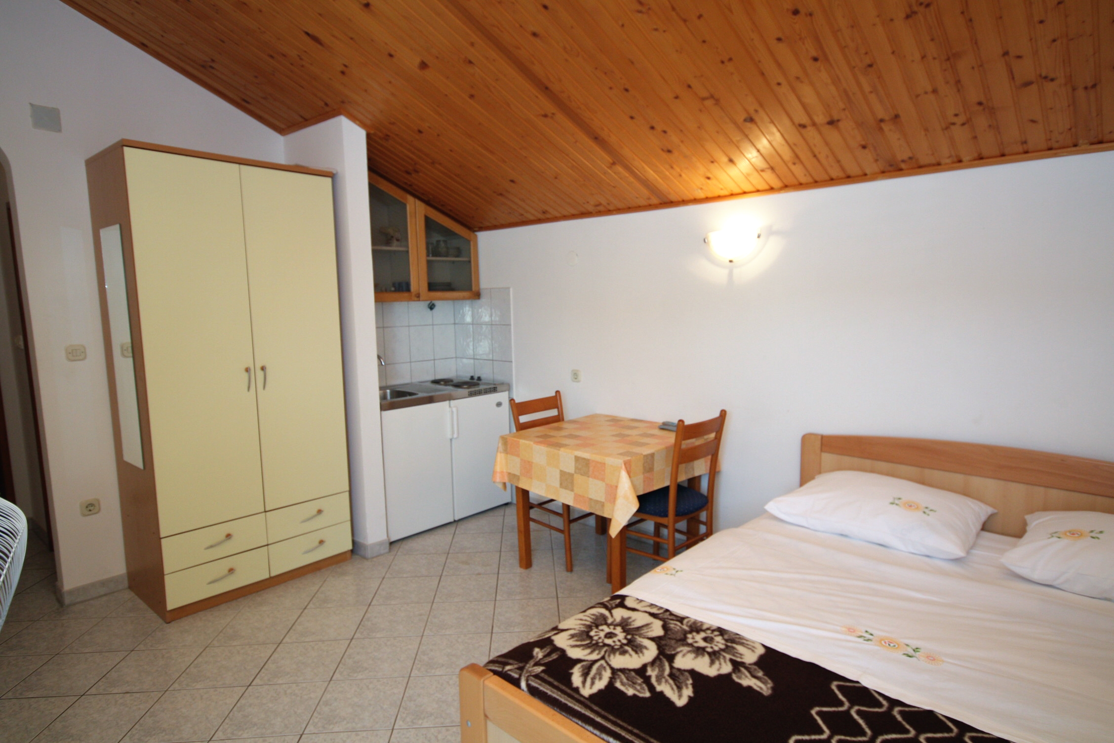Studio flat with balcony and sea view Grebaštica, Šibenik  AS-a