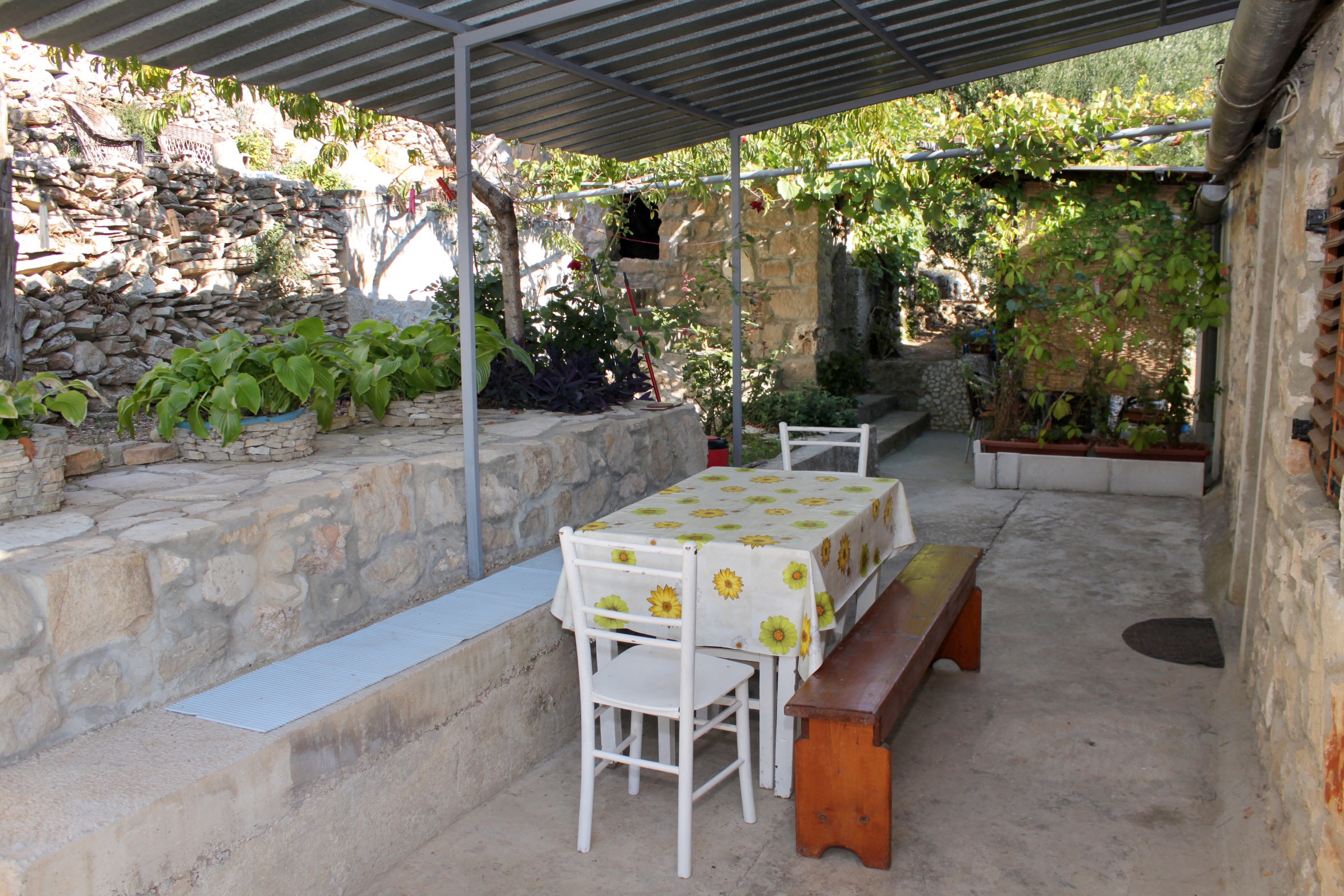Two bedroom apartment near beach Cove Torac, Hvar  A-a