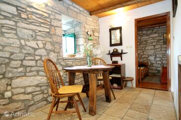 Žrnovo, Salle à manger dans l’hébergement en type house, WiFi.