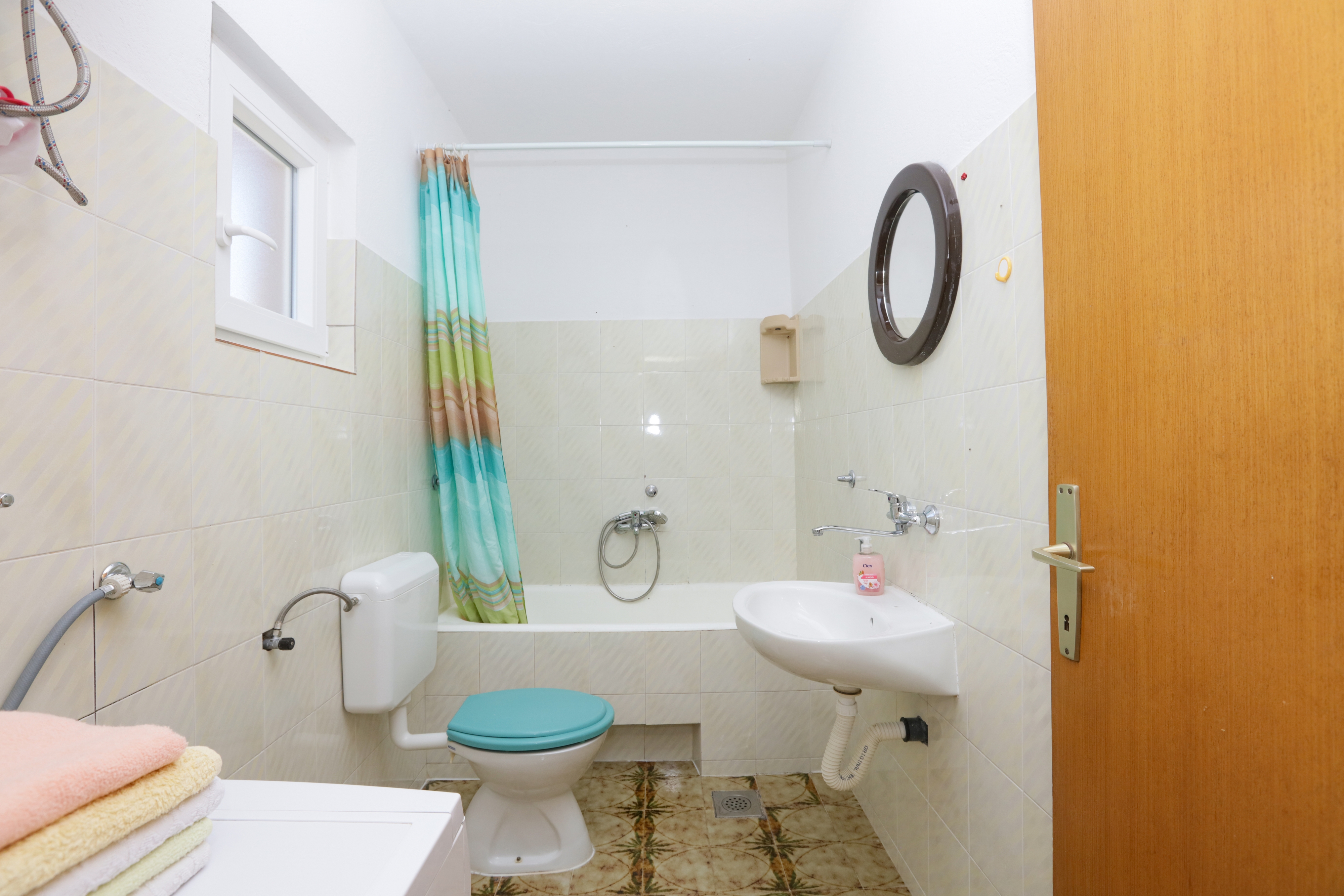 Two bedroom apartment with balcony Grebaštica, Šibenik  A-a