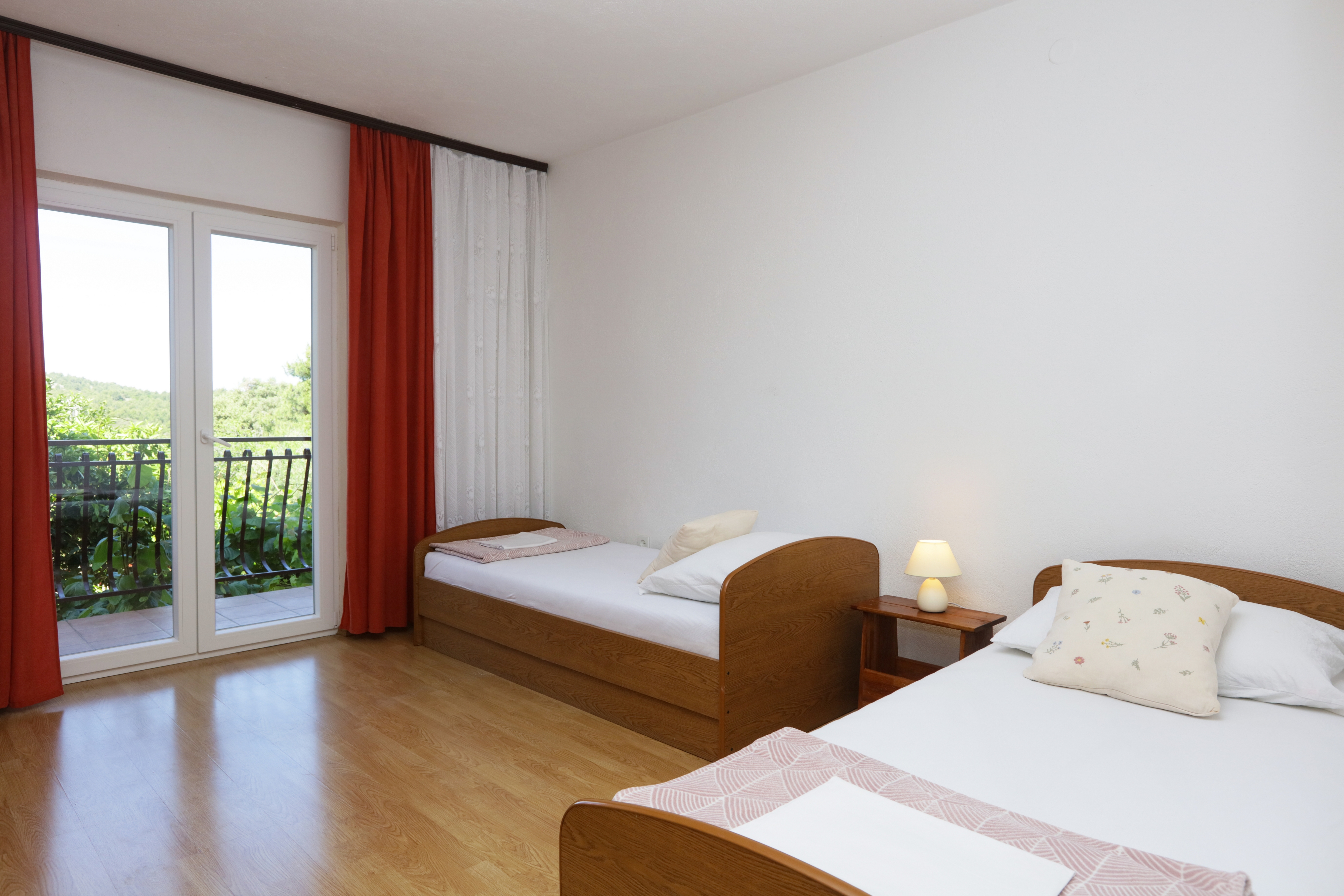 Two bedroom apartment with balcony Grebaštica, Šibenik  A-a