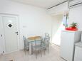 Dining room Seget Vranjica, Dining room in the apartment, air condition available and WiFi.