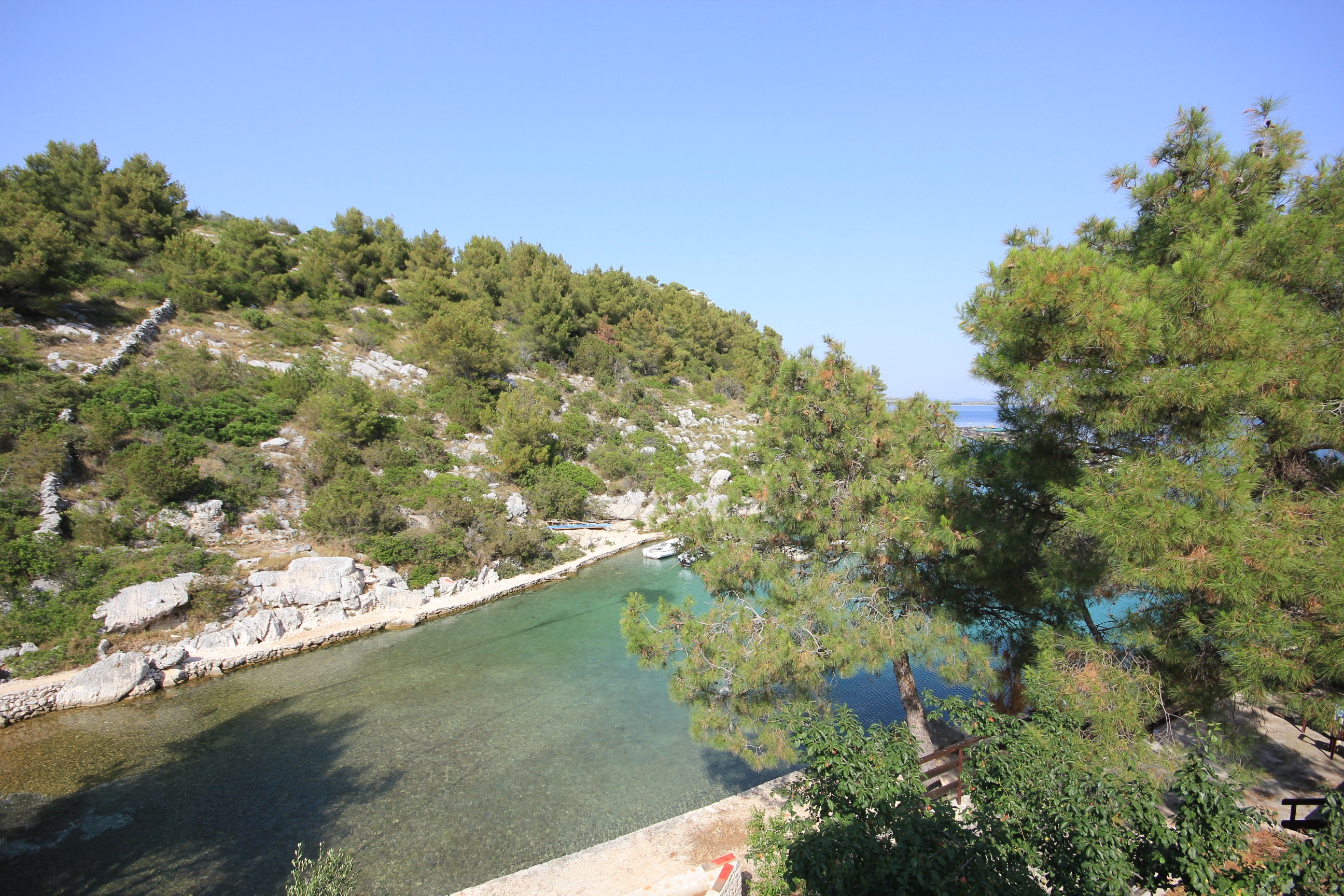Two bedroom apartment near beach Cove Dumboka, Dugi otok  A-a