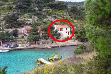 Dumboka, Dugi otok, Szálláshely 489 - Apartmanok a tenger közelében köves stranddal.