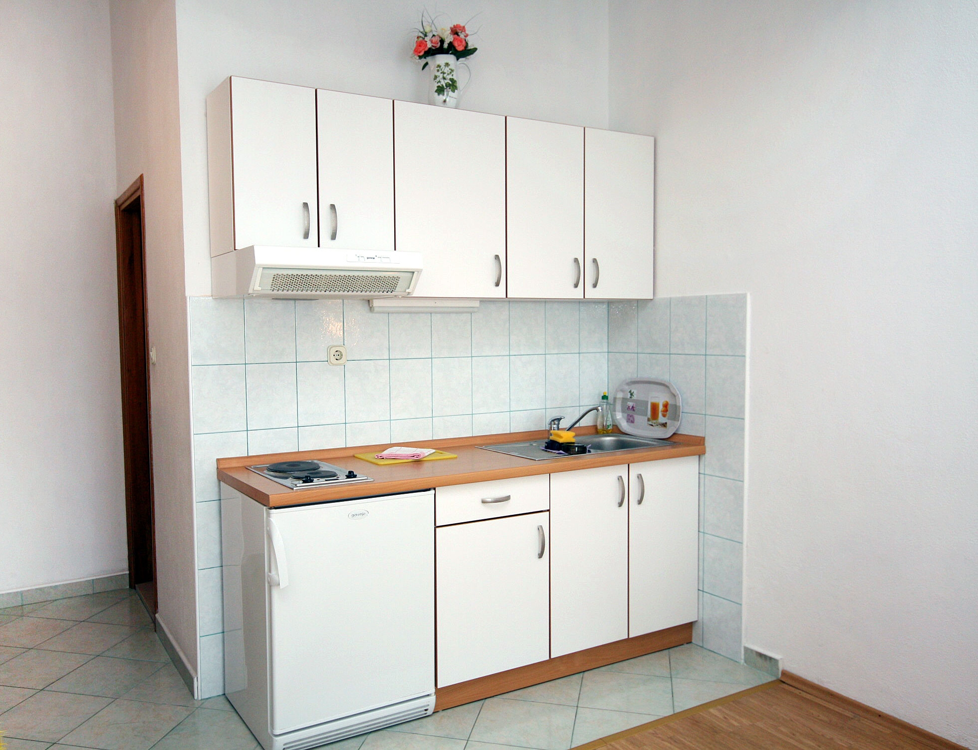 Studio flat with balcony and sea view Drvenik Gornja vala, Makarska (AS-4890-a)