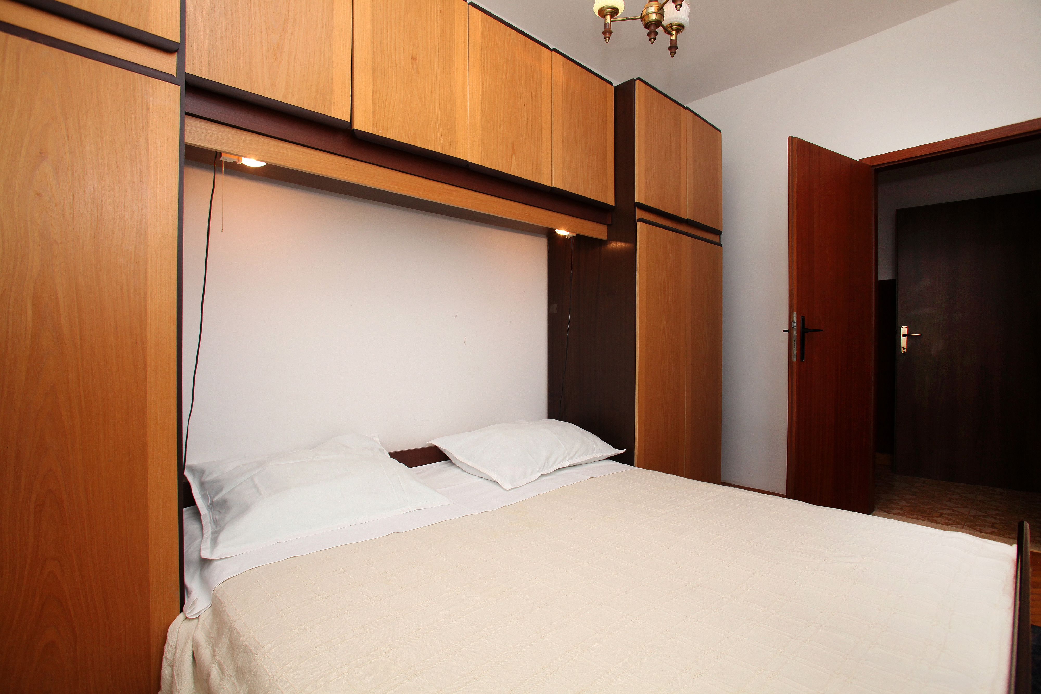 Three bedroom apartment near beach Vinišće, Trogir  A-a
