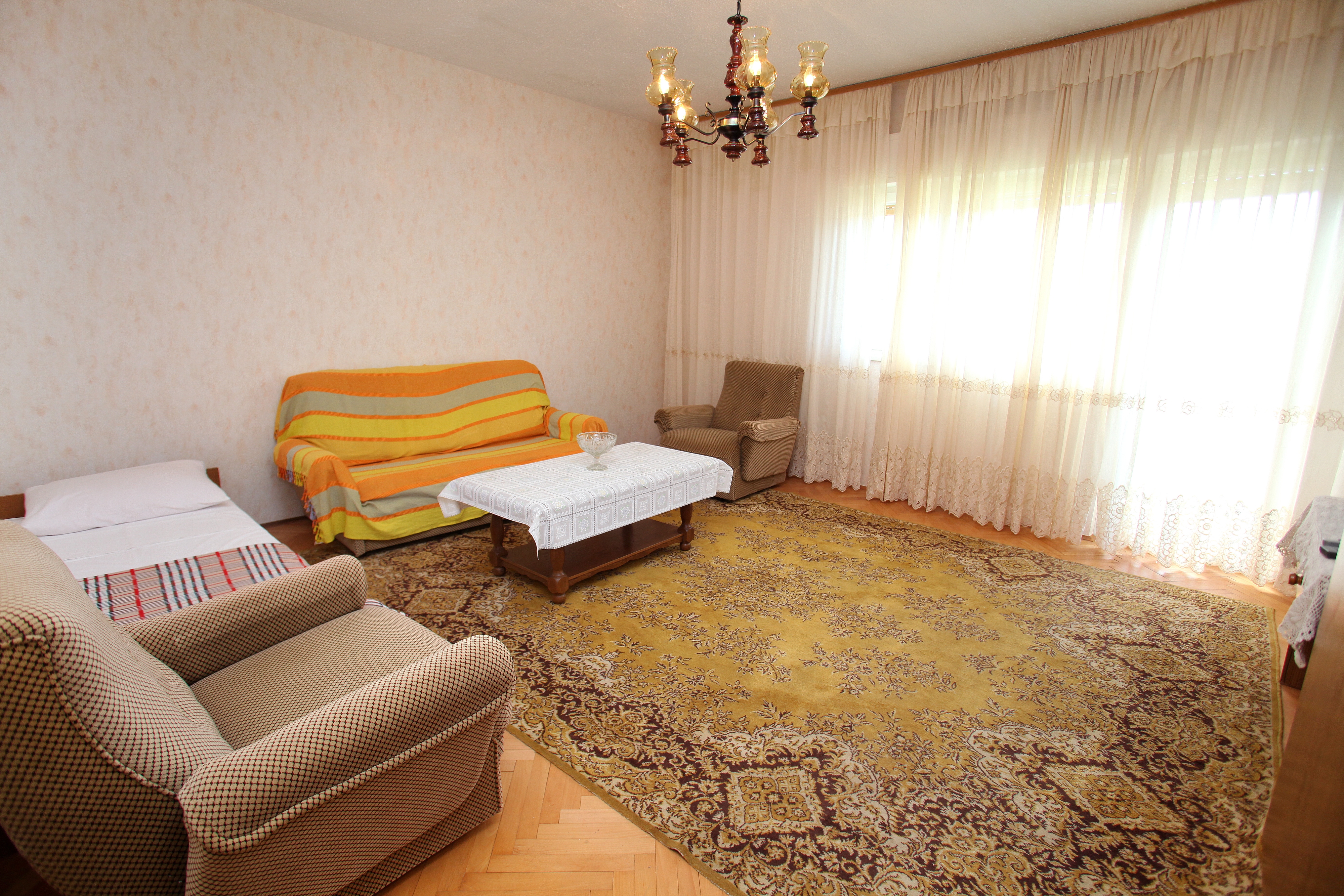 Three bedroom apartment near beach Vinišće, Trogir (A-4892-a) Three bedroom apartment near beach Vinišće, Trogir (A-4892-a)