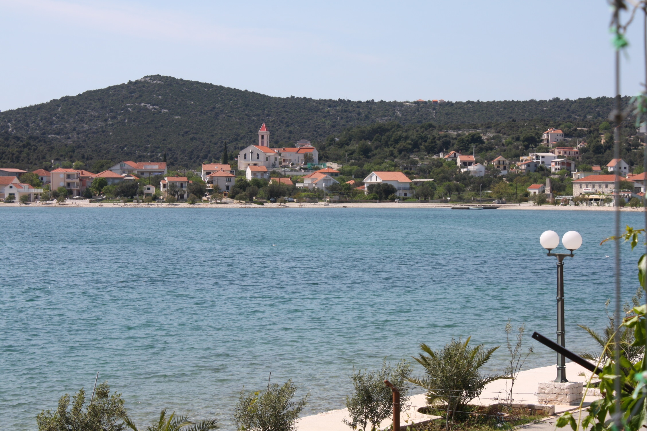 Three bedroom apartment near beach Vinišće, Trogir  A-a