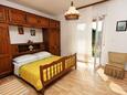 Ložnice 1 Podstrana, Ložnice 1 v ubytování typu apartment, s klimatizací a WiFi.