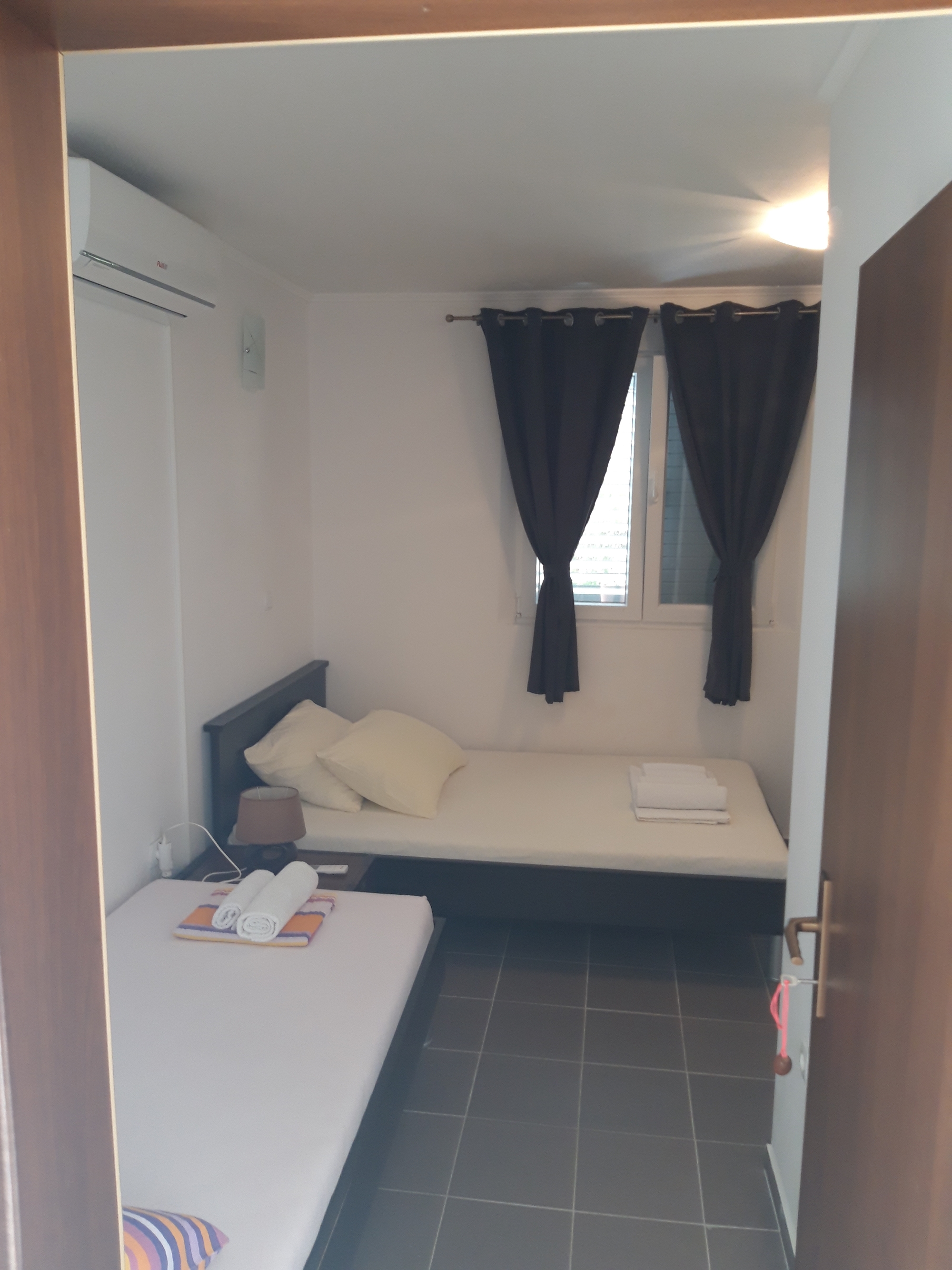Two bedroom apartment with terrace Cove Blaca, Mljet  A-e