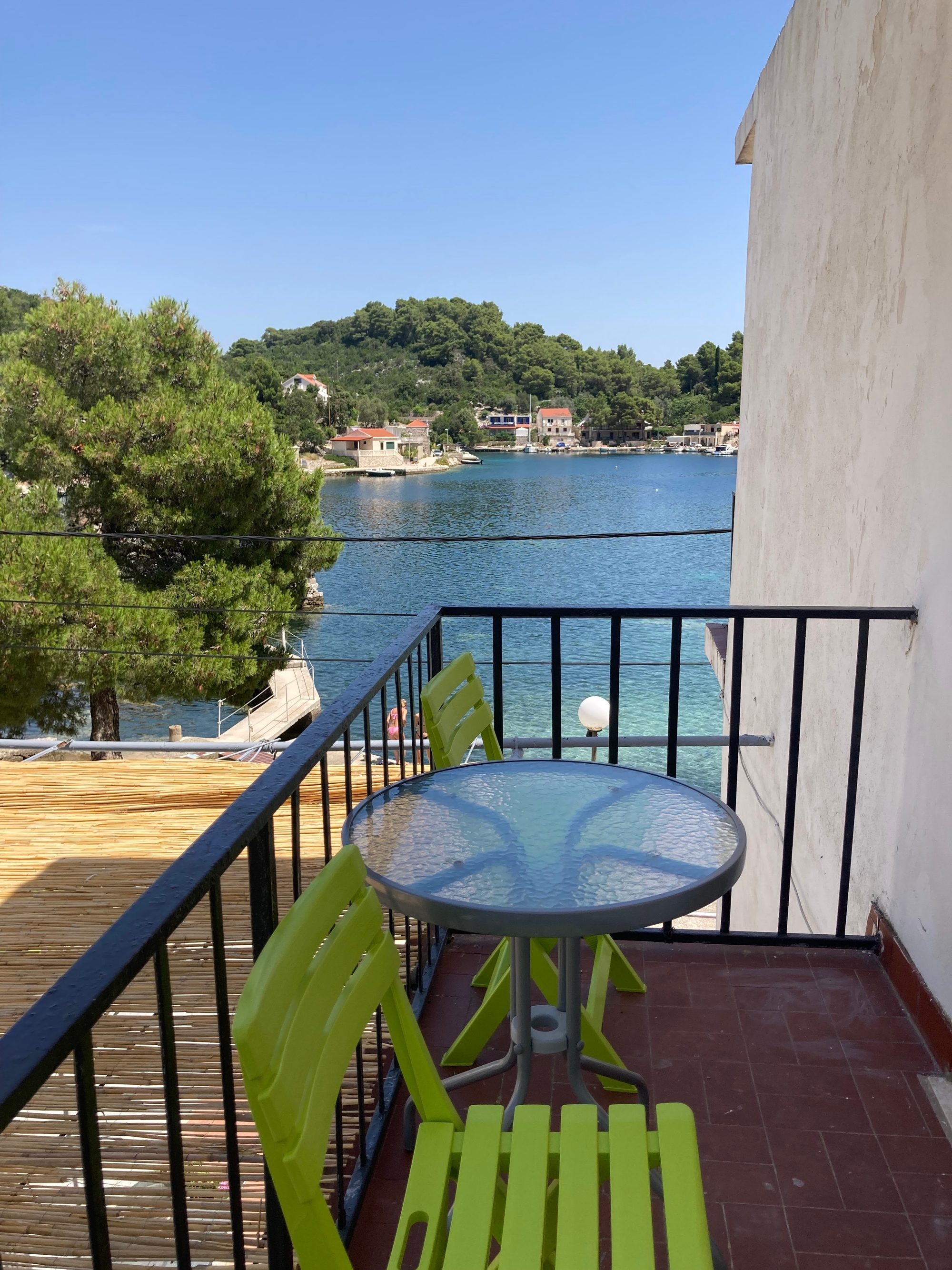 One bedroom apartment near beach Okuklje, Mljet  A-e