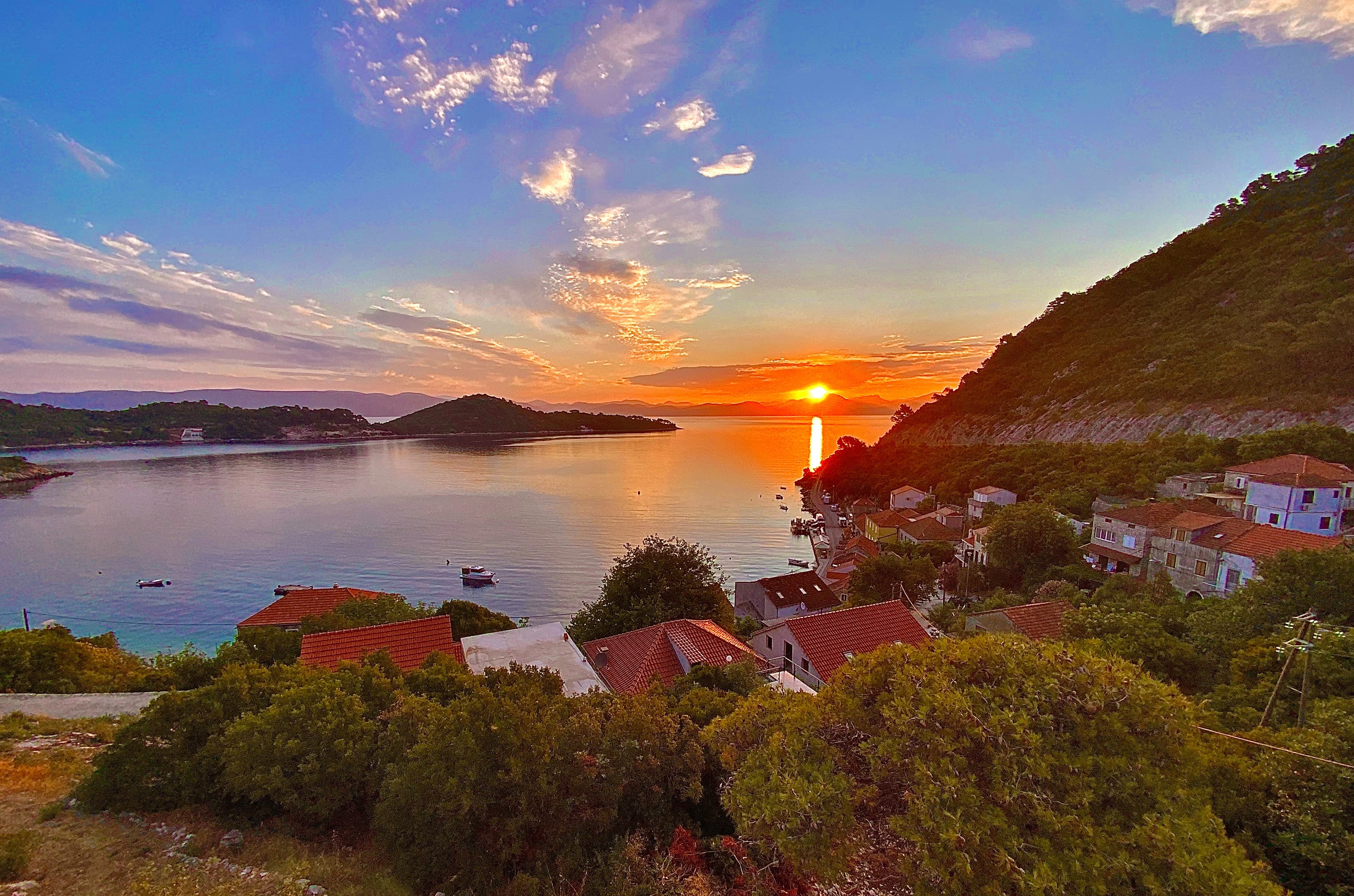 Three bedroom apartment with terrace and sea view Sobra, Mljet  A-a