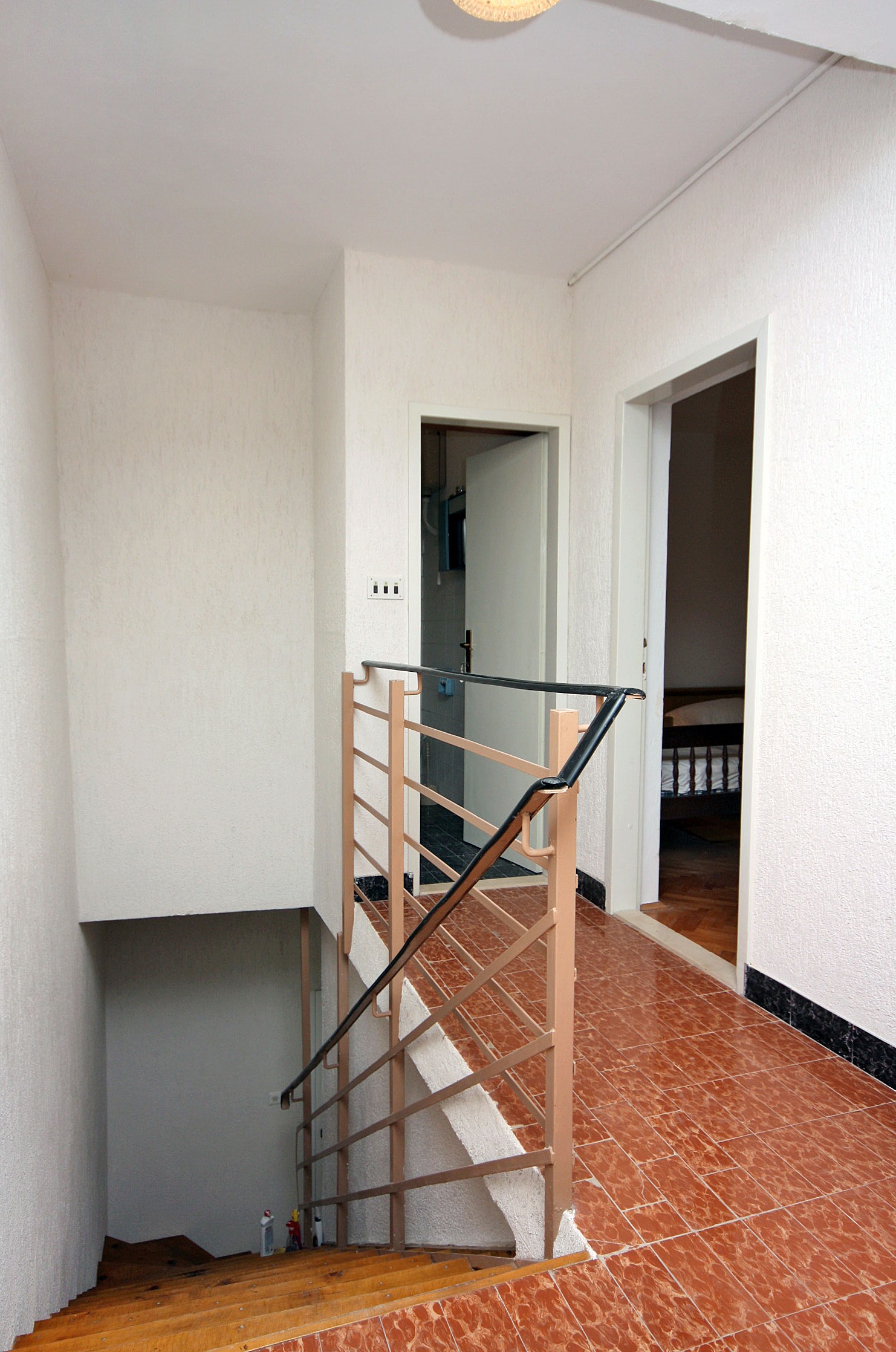 Two bedroom apartment near beach Okuklje, Mljet  A-b
