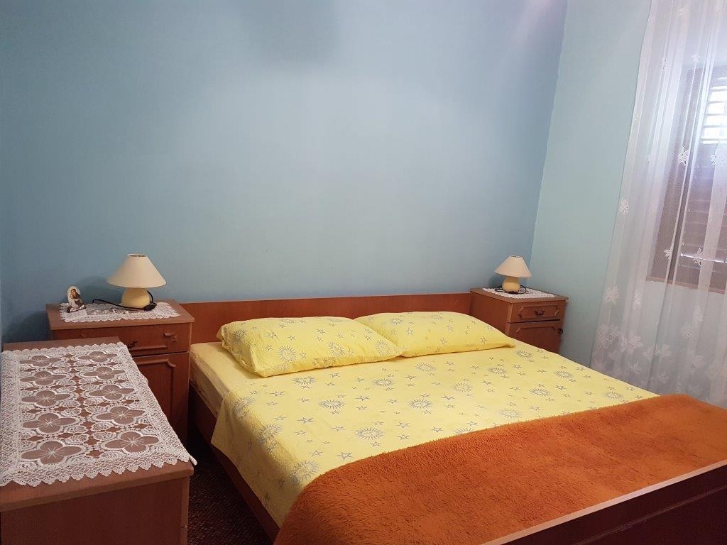 One bedroom apartment near beach Prožurska Luka, Mljet  A-a