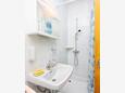 Ropa, Bathroom in the studio-apartment, WiFi.