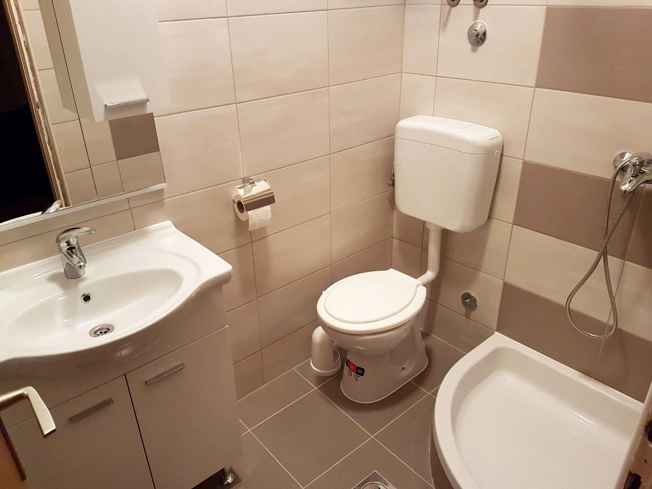 Two bedroom apartment with terrace Barbat, Rab  A-a