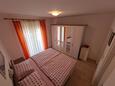 Barbat, Bedroom 1 in the apartment, WiFi.
