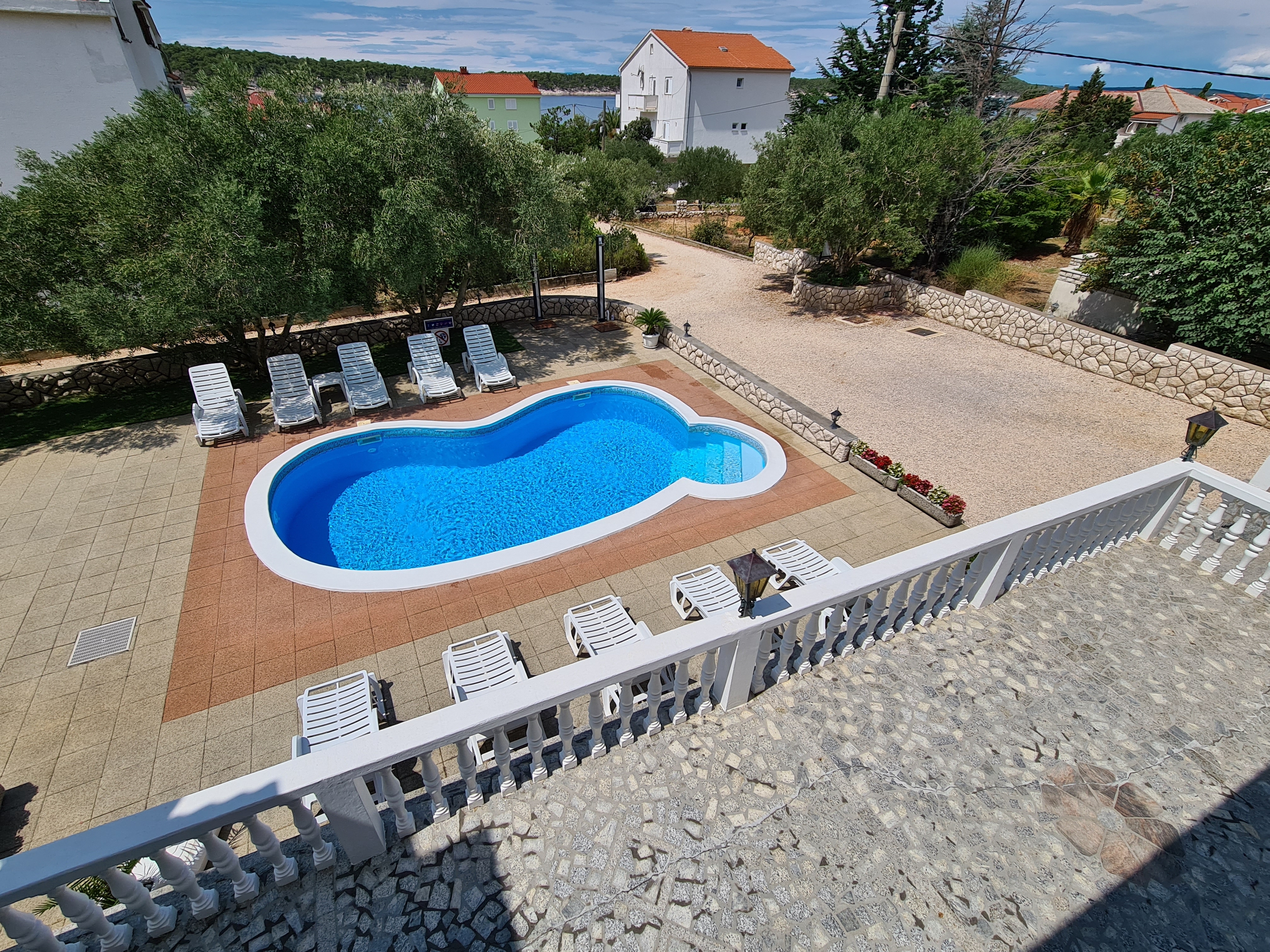 Two bedroom apartment with balcony and sea view Barbat, Rab  A-b