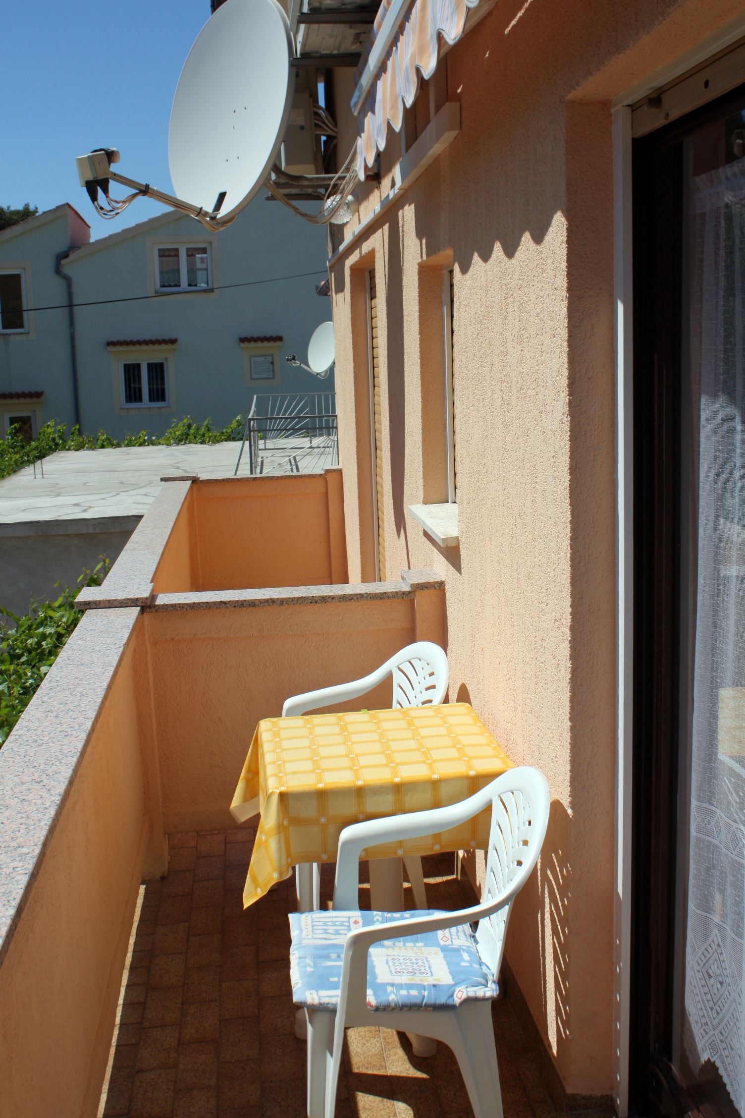 Two bedroom apartment with balcony Supetarska Draga - Donja, Rab  A-a