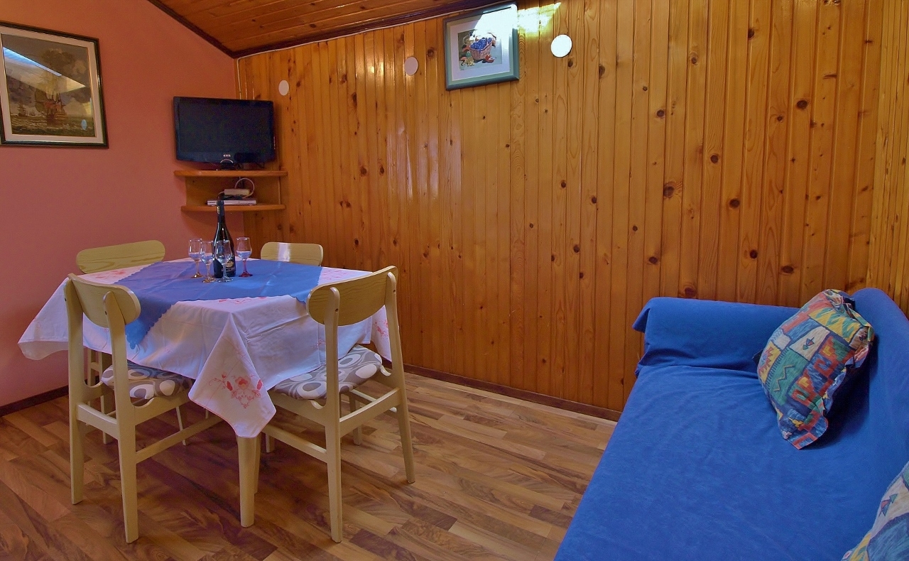 Two bedroom apartment with balcony and sea view Supetarska Draga - Donja, Rab  A-b