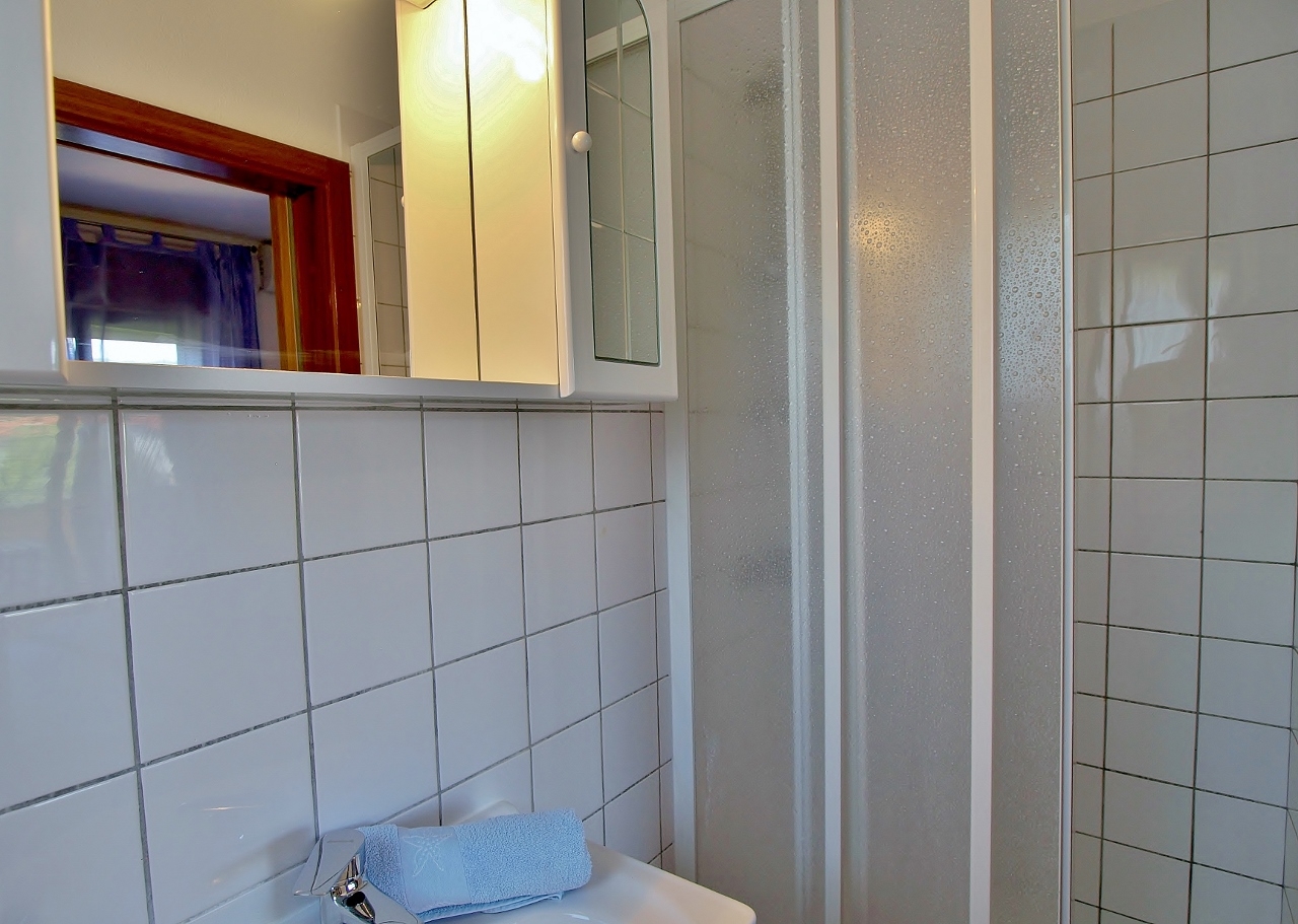 One bedroom apartment with balcony and sea view Supetarska Draga - Donja, Rab  A-c