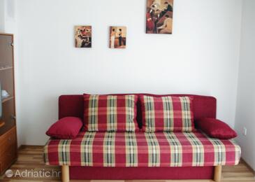 Living room Banjol, Living room in the apartment, dostupna klima, dopusteni kucni ljubimci i WIFI.