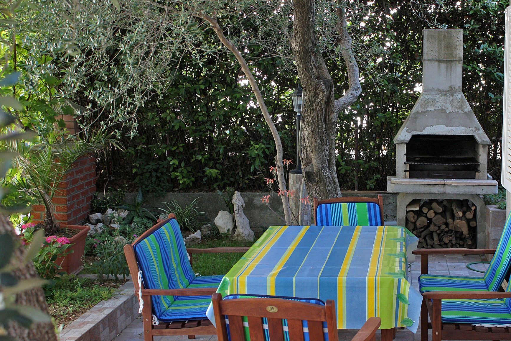 One bedroom apartment with balcony Banjol, Rab (A-4956-c) One bedroom apartment with balcony Banjol, Rab (A-4956-c)