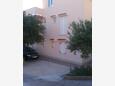 Hébergement Banjol, Rab, Hébergement 4956 - Appartement avec une plage de sables.