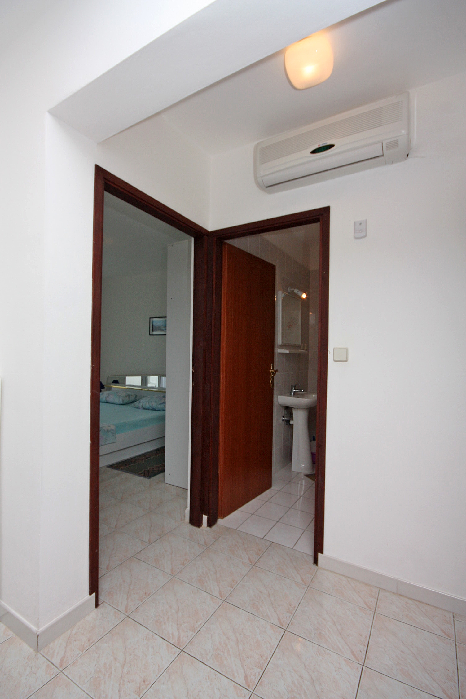 Top Rab Barbat Top Rab Barbat