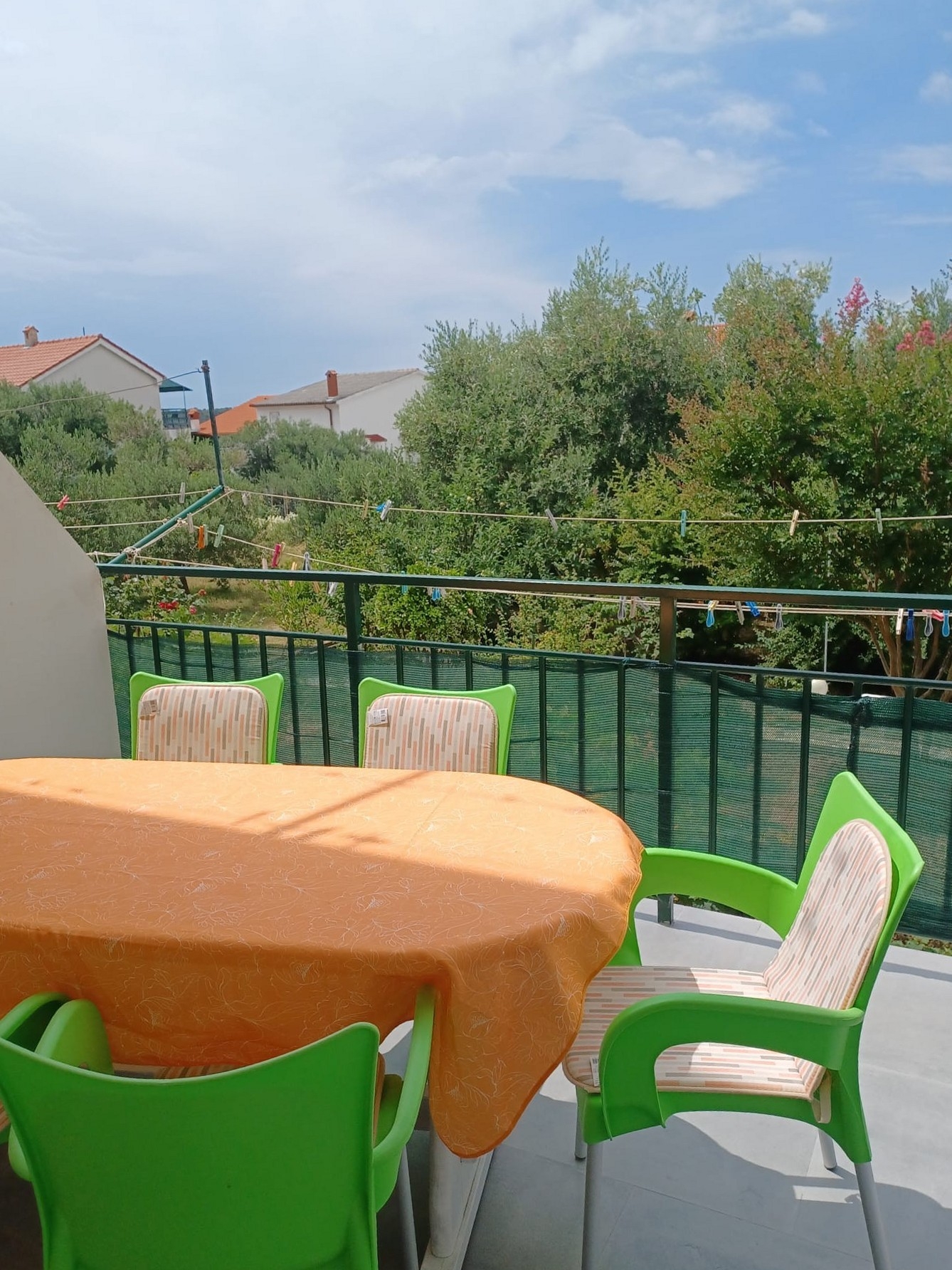 Two bedroom apartment with terrace Banjol, Rab  A-a