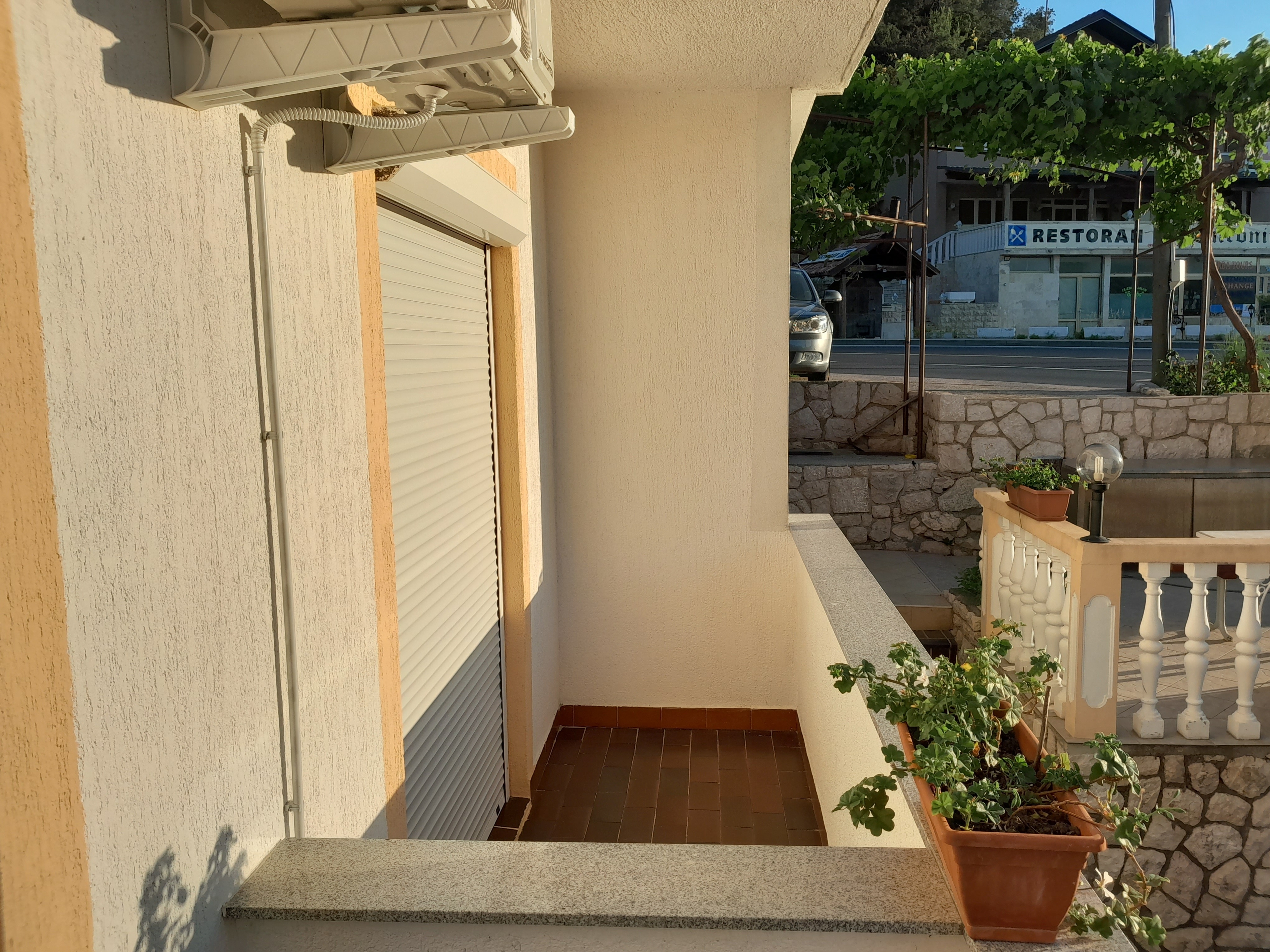 Three bedroom apartment with terrace and sea view Supetarska Draga - Donja, Rab  A-a