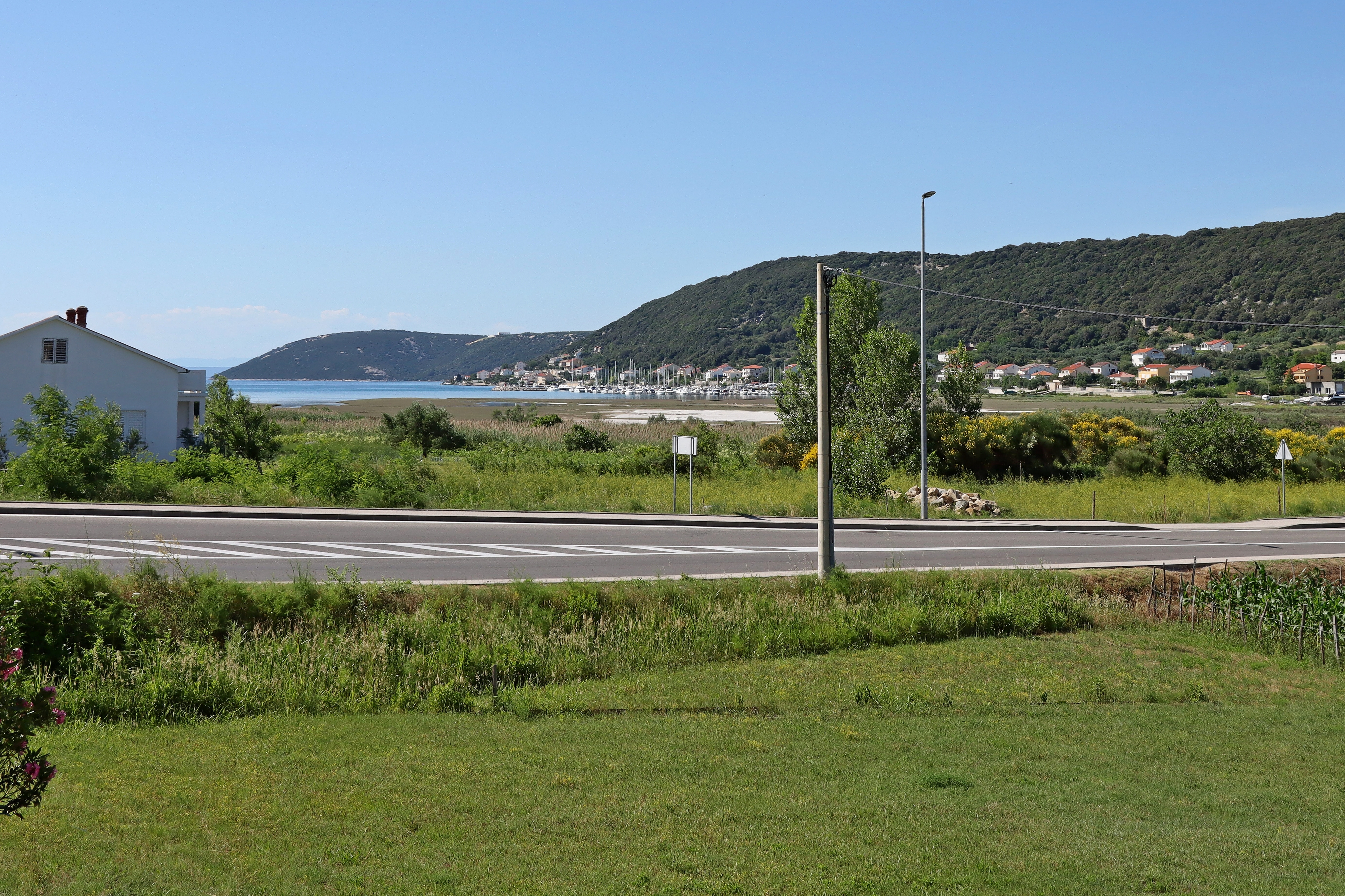 Three bedroom apartment with terrace and sea view Supetarska Draga - Donja, Rab  A-a
