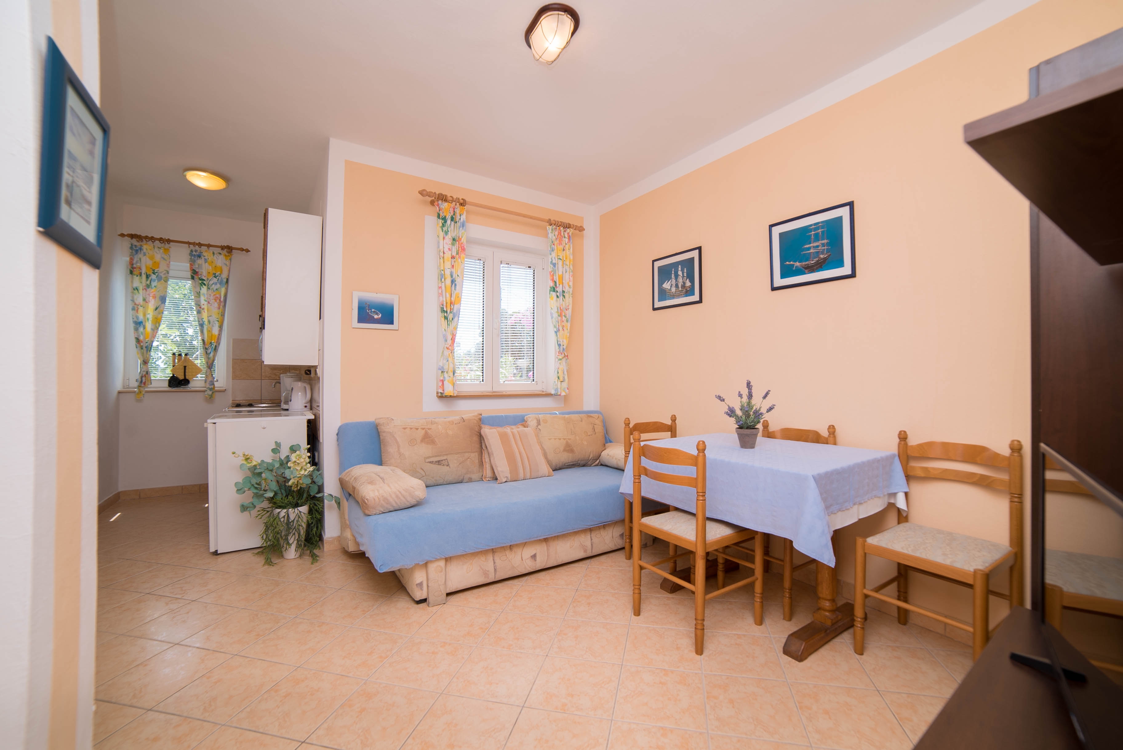 One bedroom apartment near beach Barbat (Rab) (A-4967-a)