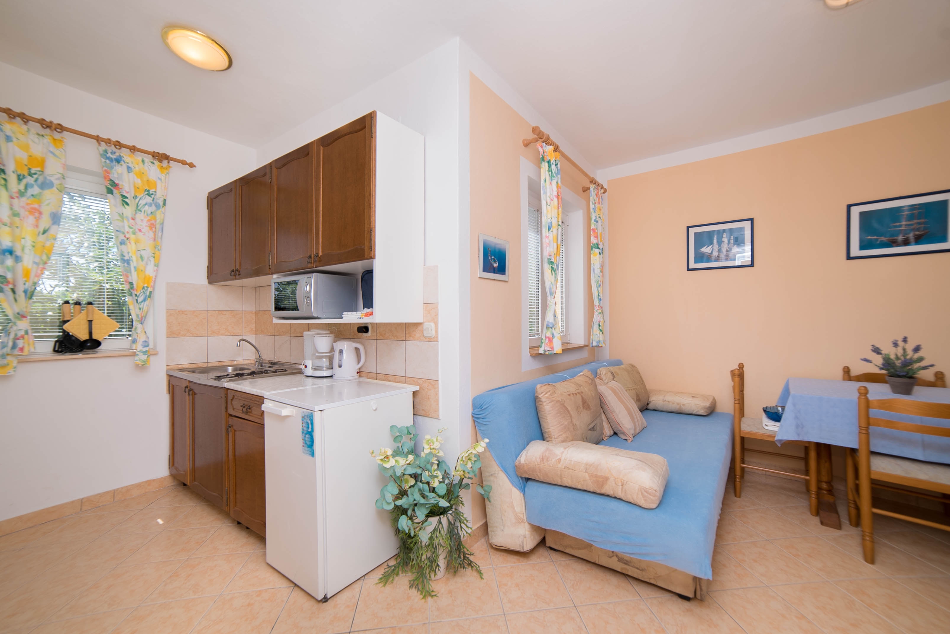 Top Rab Barbat Top Rab Barbat