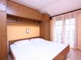 Bedroom 3 Banjol, Bedroom 3 in the apartment, dopusteni kucni ljubimci i WIFI.