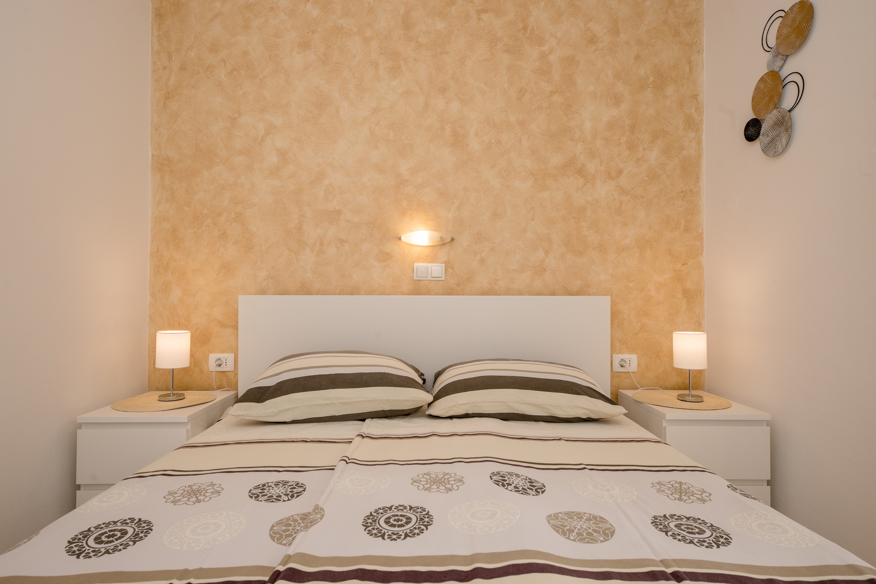 Two bedroom apartment with terrace Palit, Rab  A-b