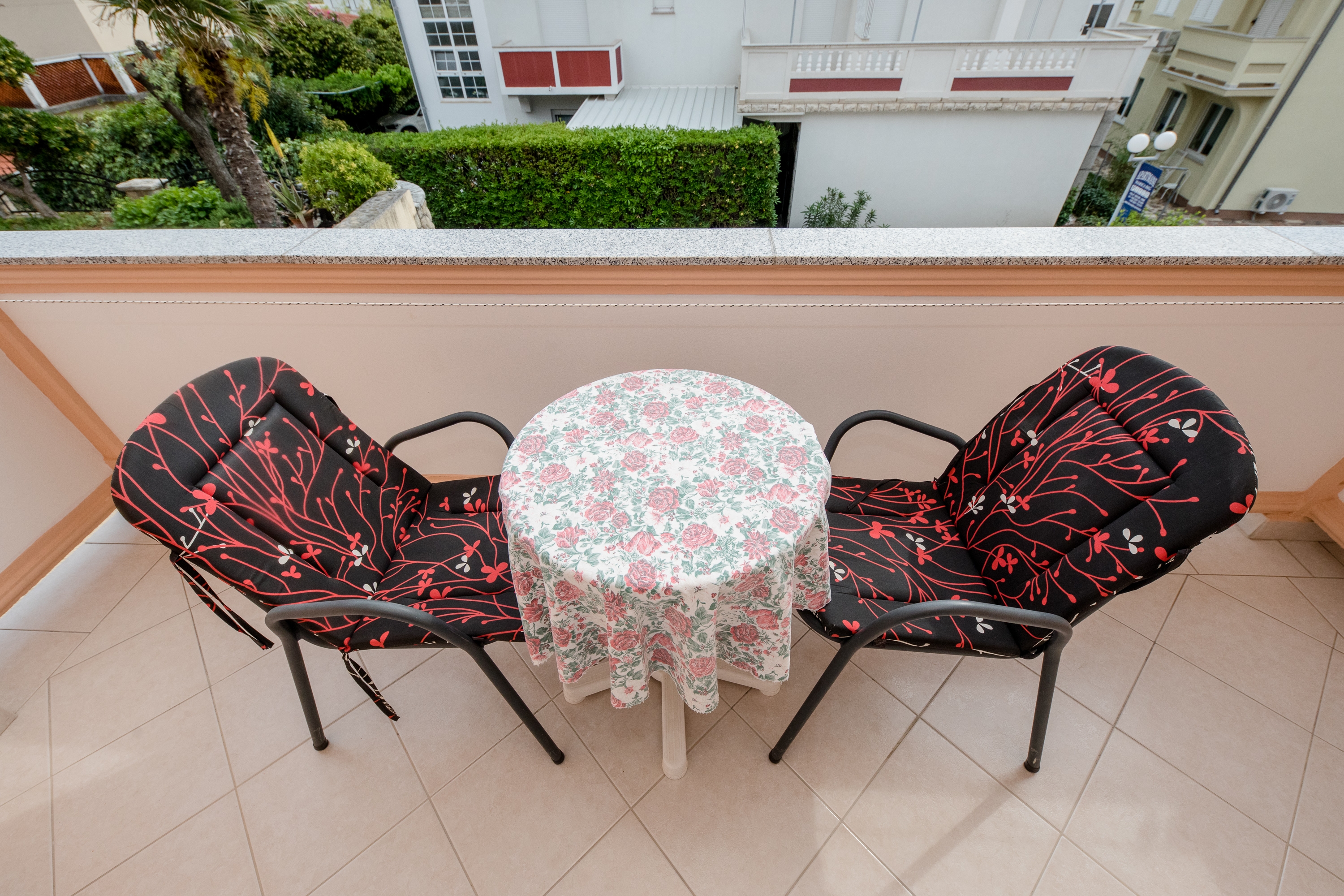 Two bedroom apartment with terrace Palit, Rab  A-c
