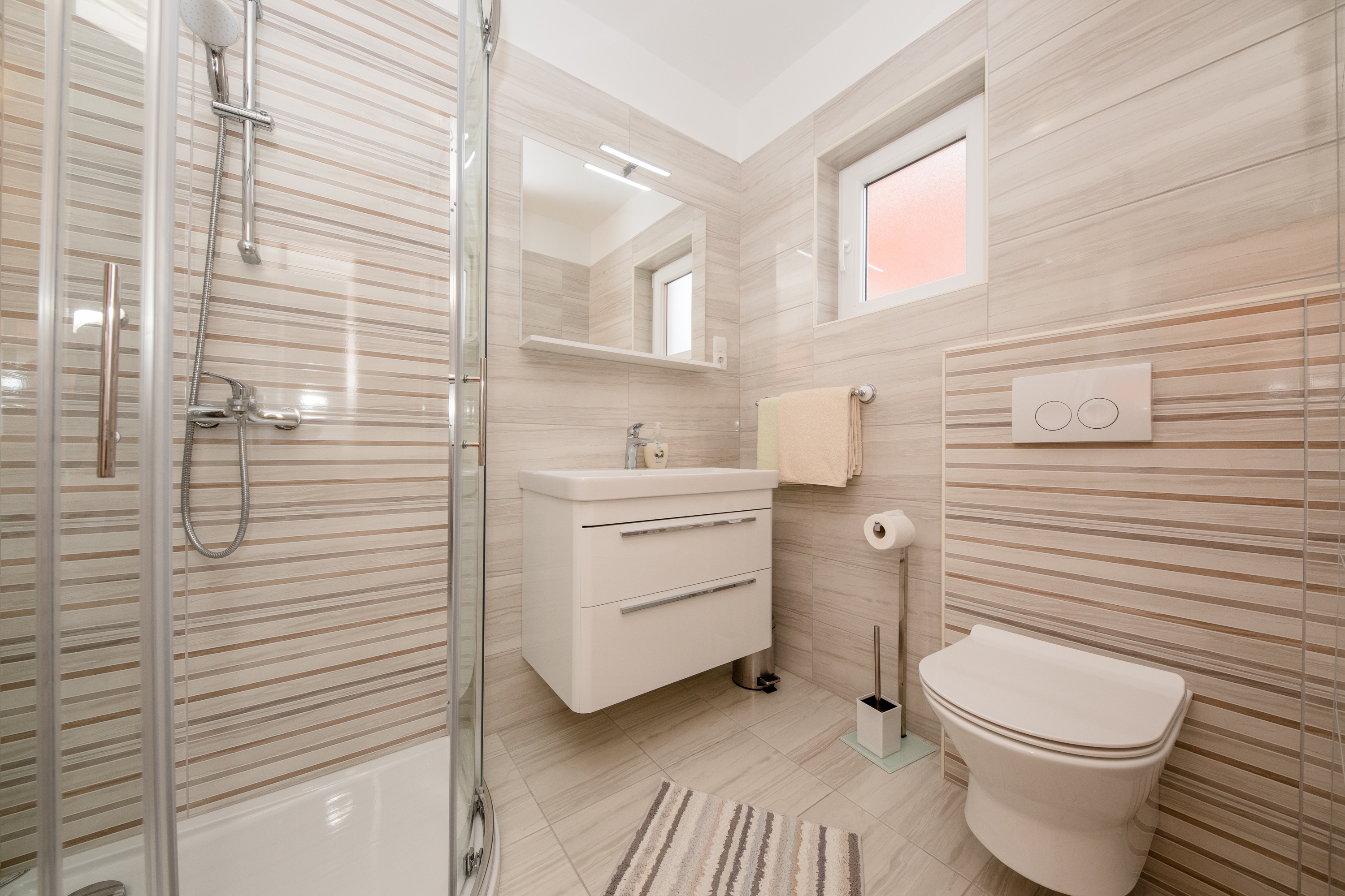 Two bedroom apartment with terrace Palit, Rab  A-c