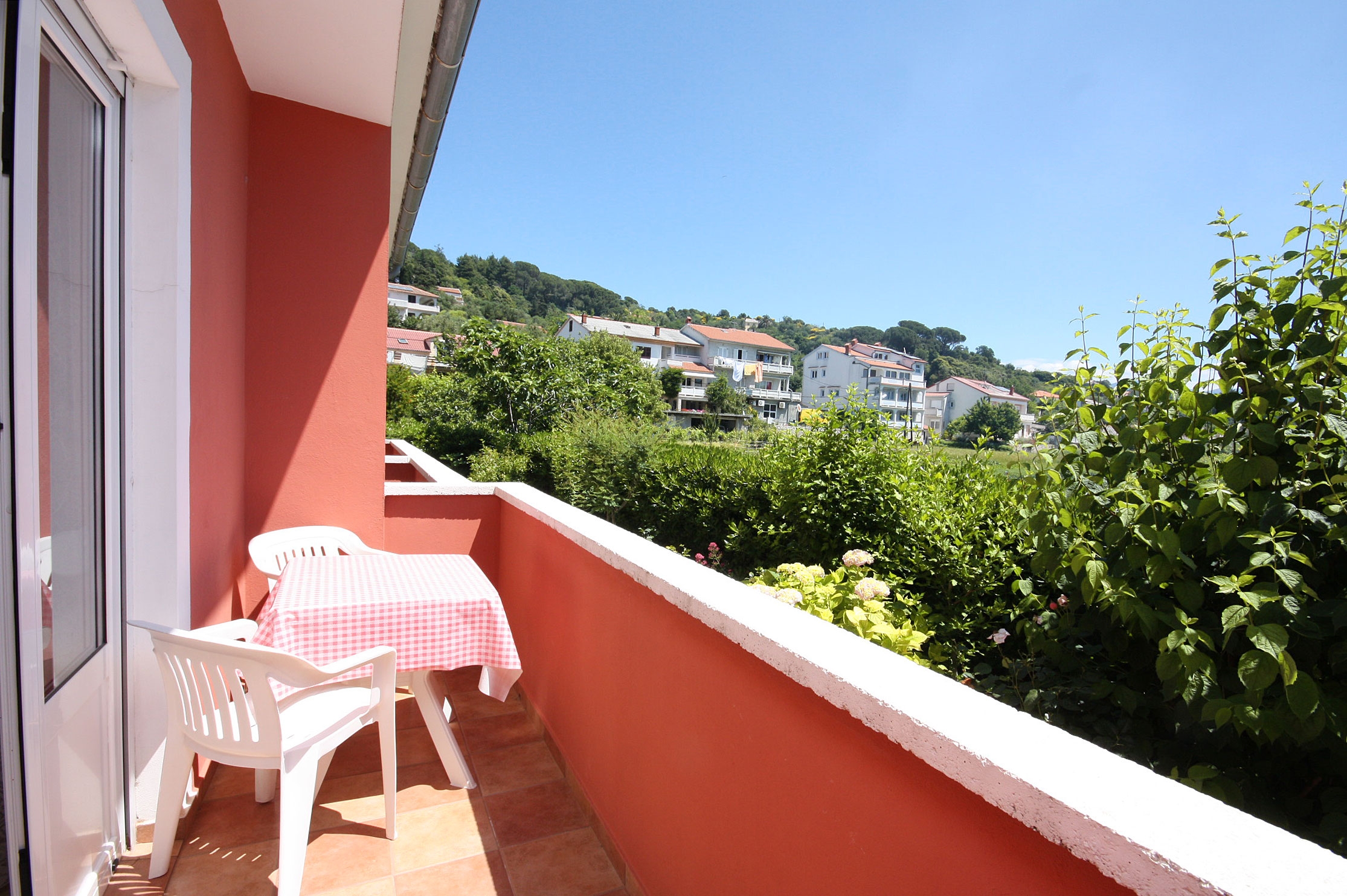 One bedroom apartment with terrace and sea view Kampor, Rab  A-a