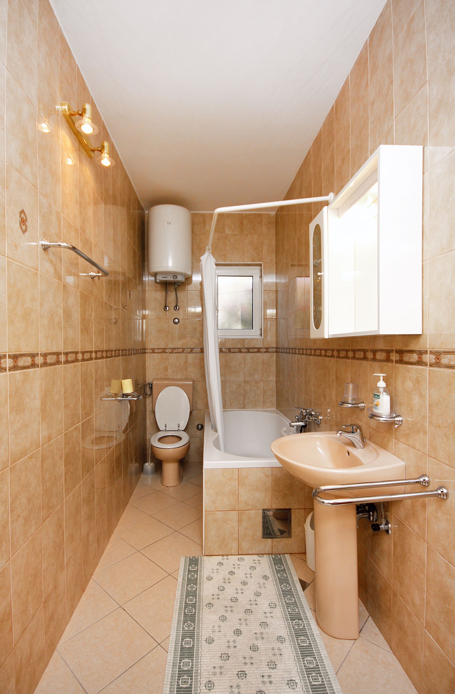 Top Rab Kampor Top Rab Kampor