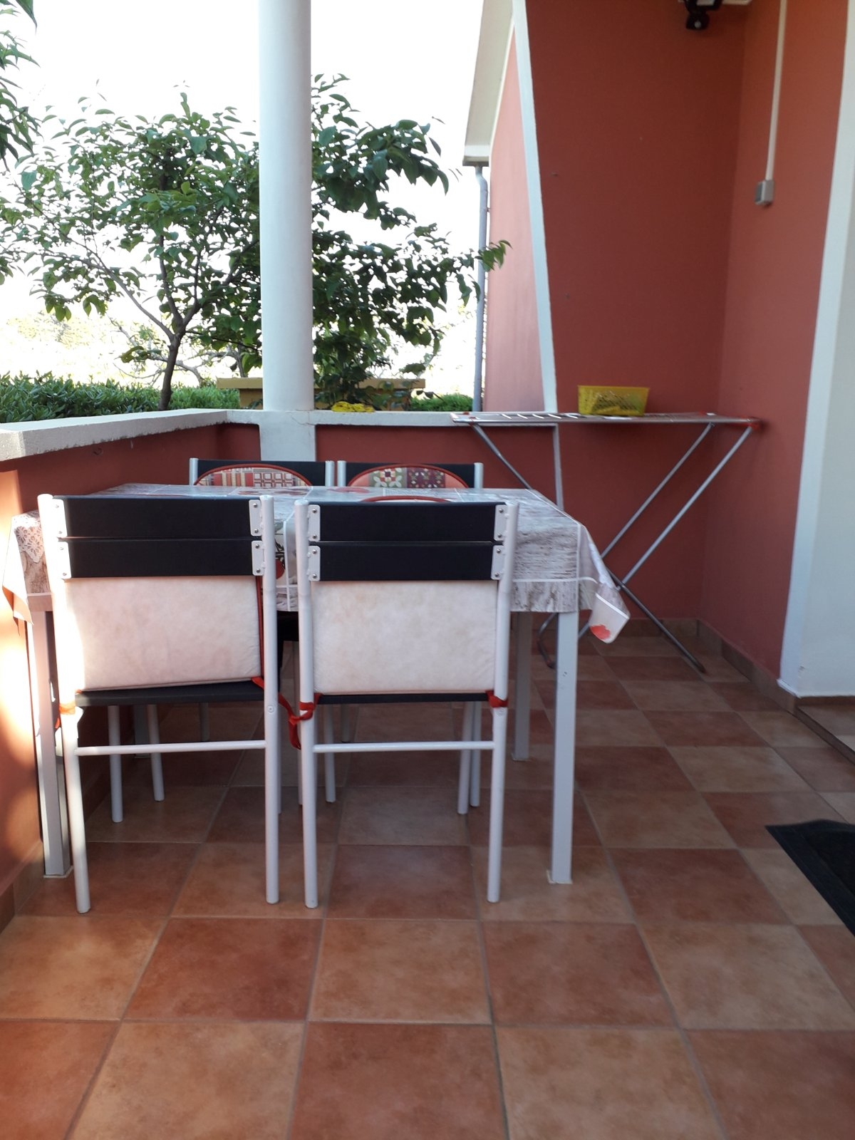 One bedroom apartment with terrace and sea view Kampor, Rab  A-b